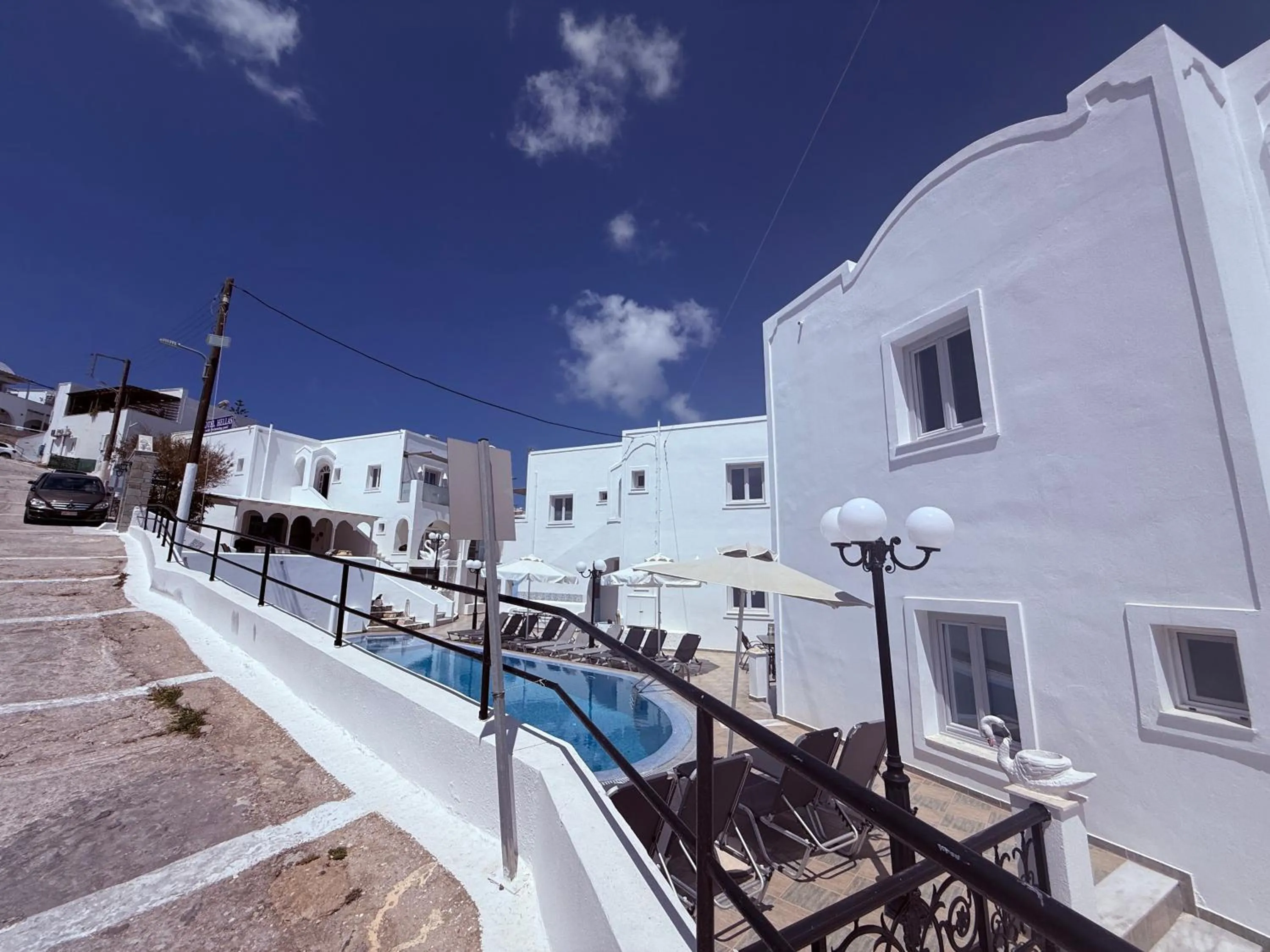 Property building in Hotel Hellas