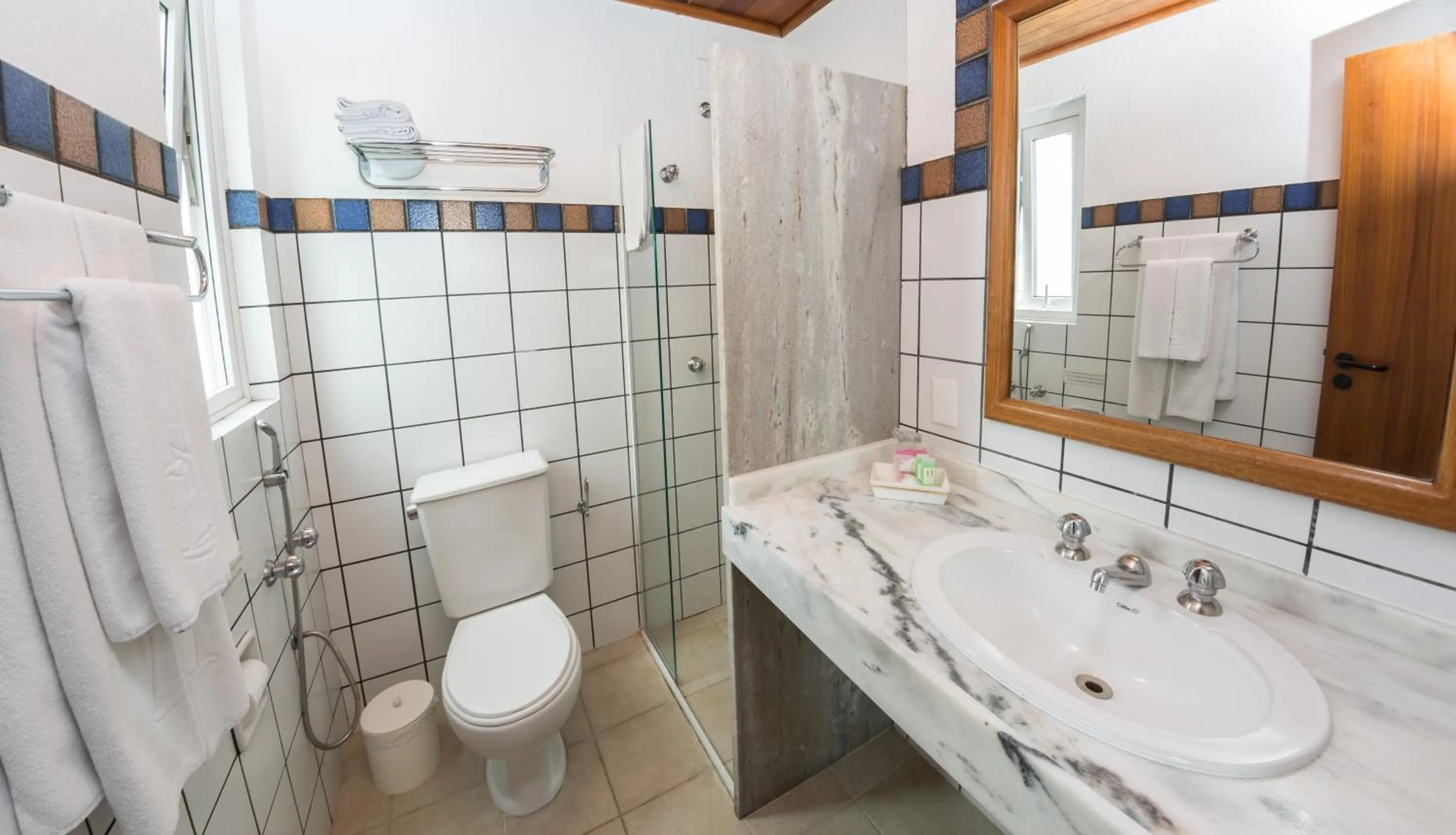 Bathroom in Costa Norte Ingleses Hotel