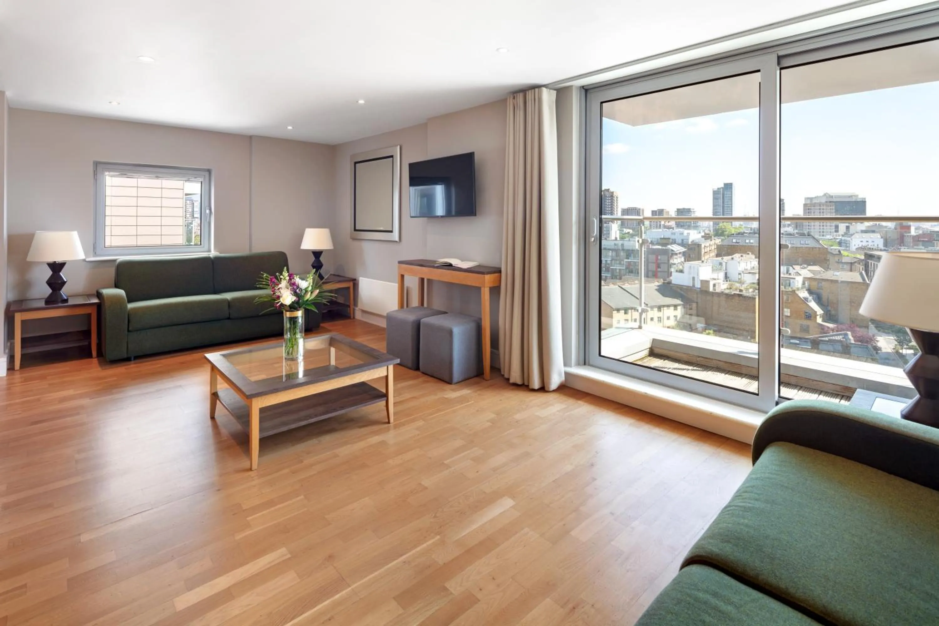 Living room in Marlin Aldgate Tower Bridge