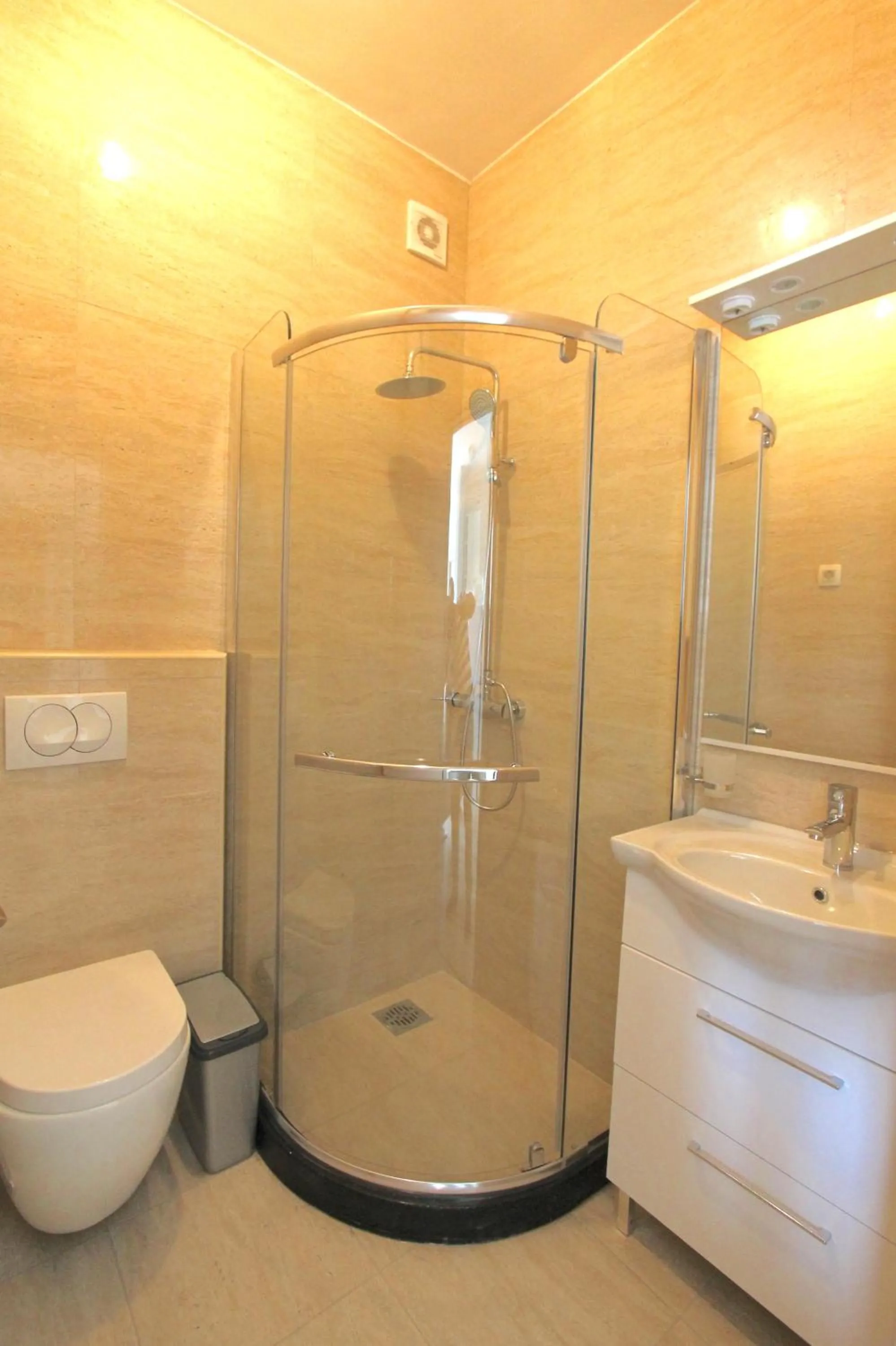 Shower in Apartments Aqua