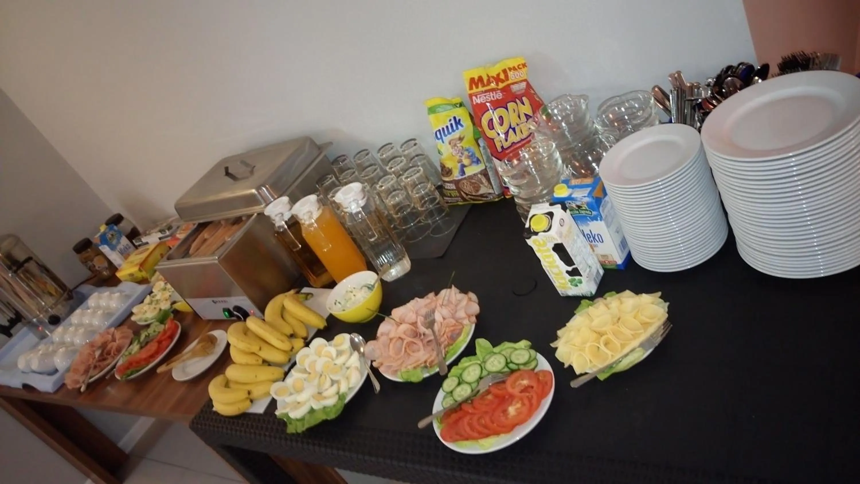 Breakfast in Hostel Bazar