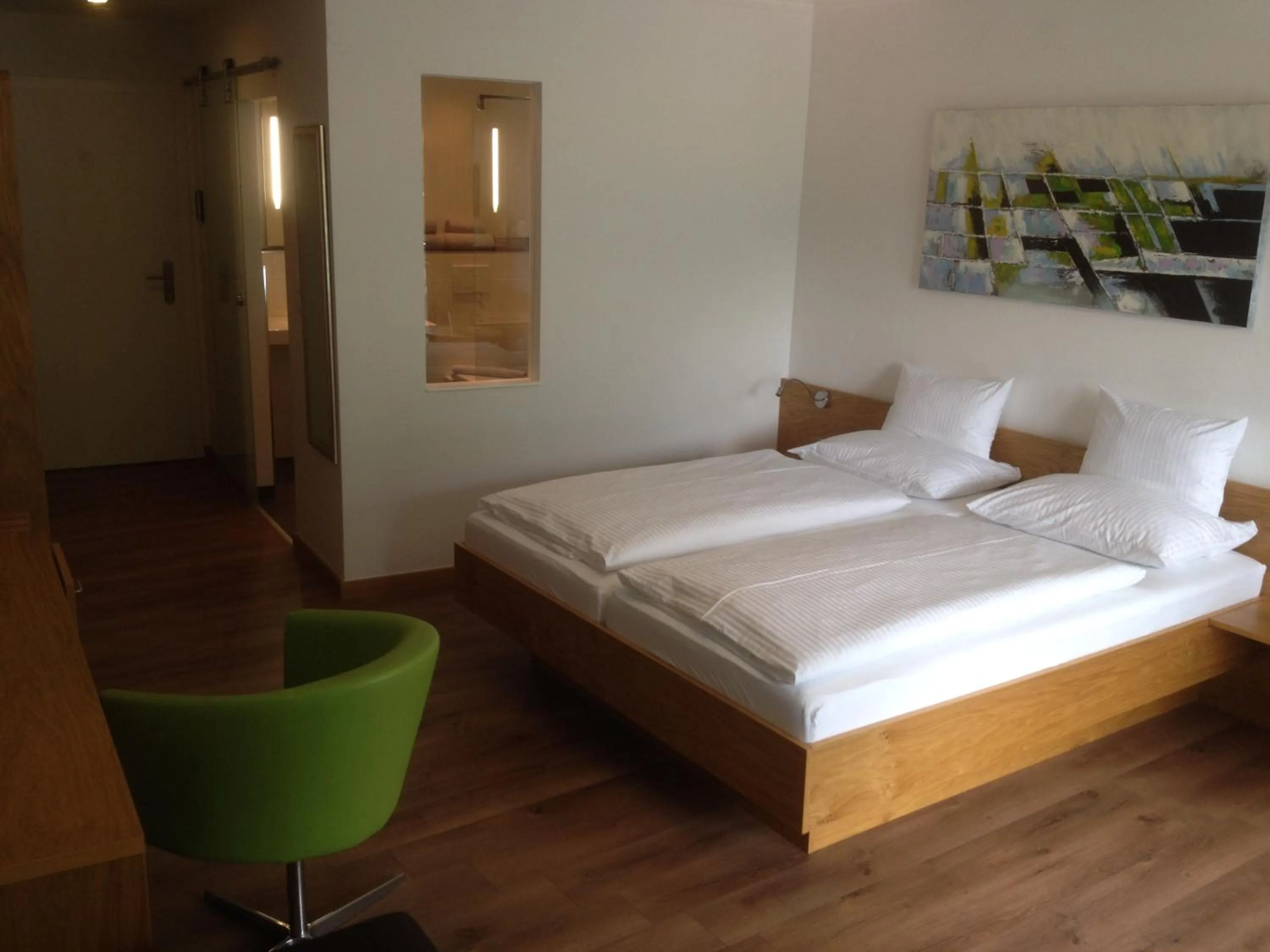 Photo of the whole room, Bed in Seehotel Lilly