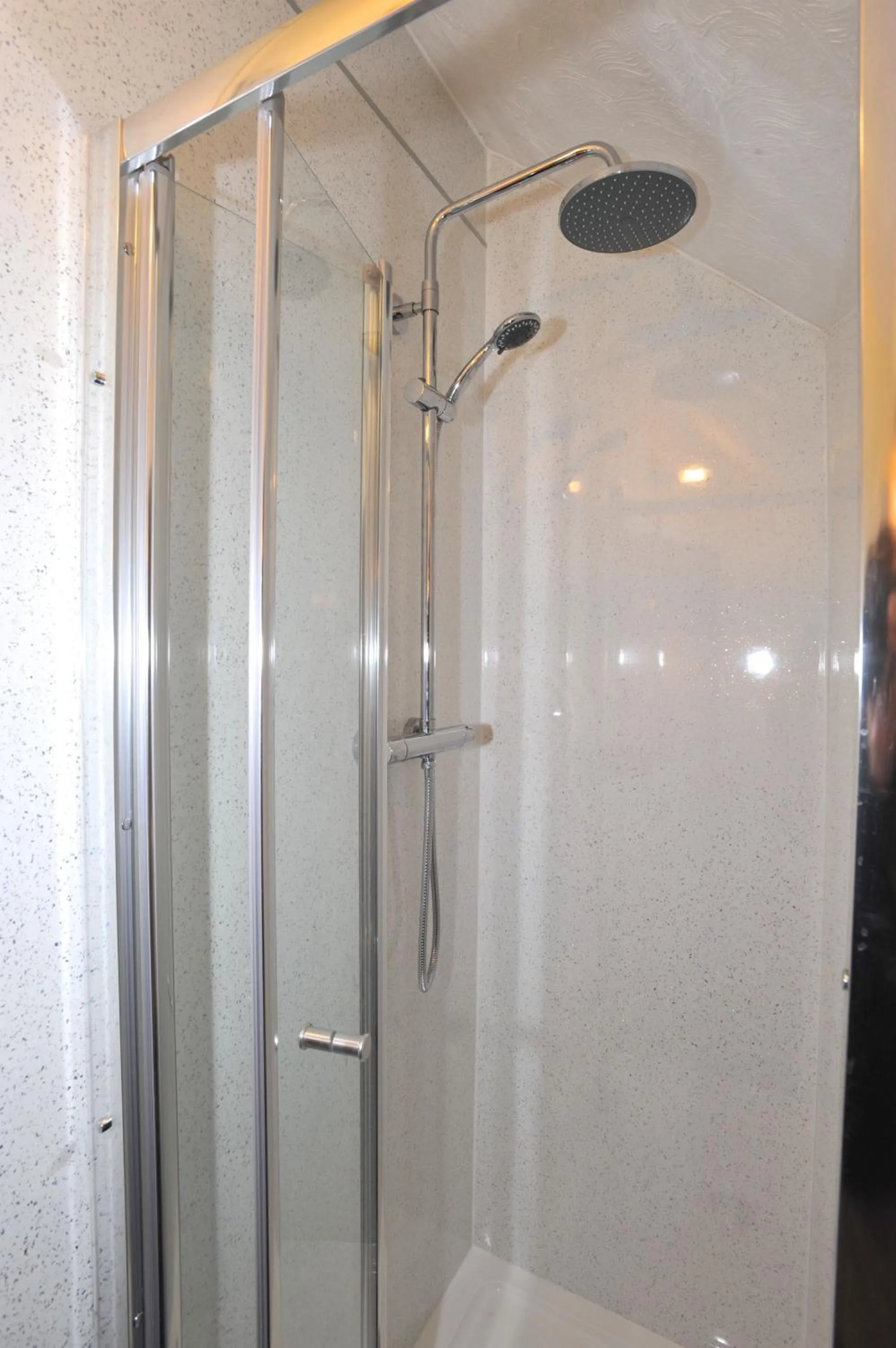 Shower in California Inn