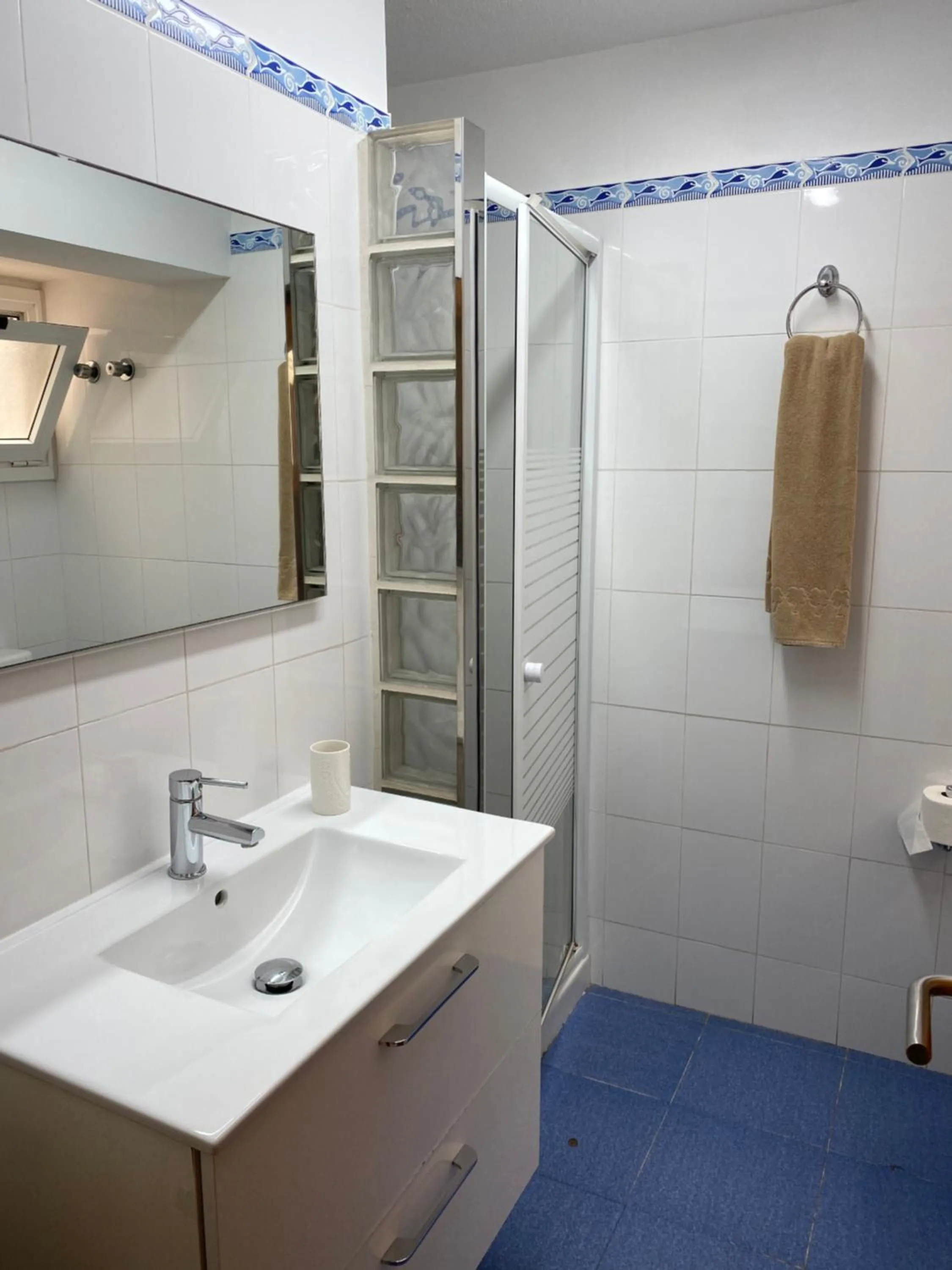 Bathroom in Apartamentos Maspalomas Oasis