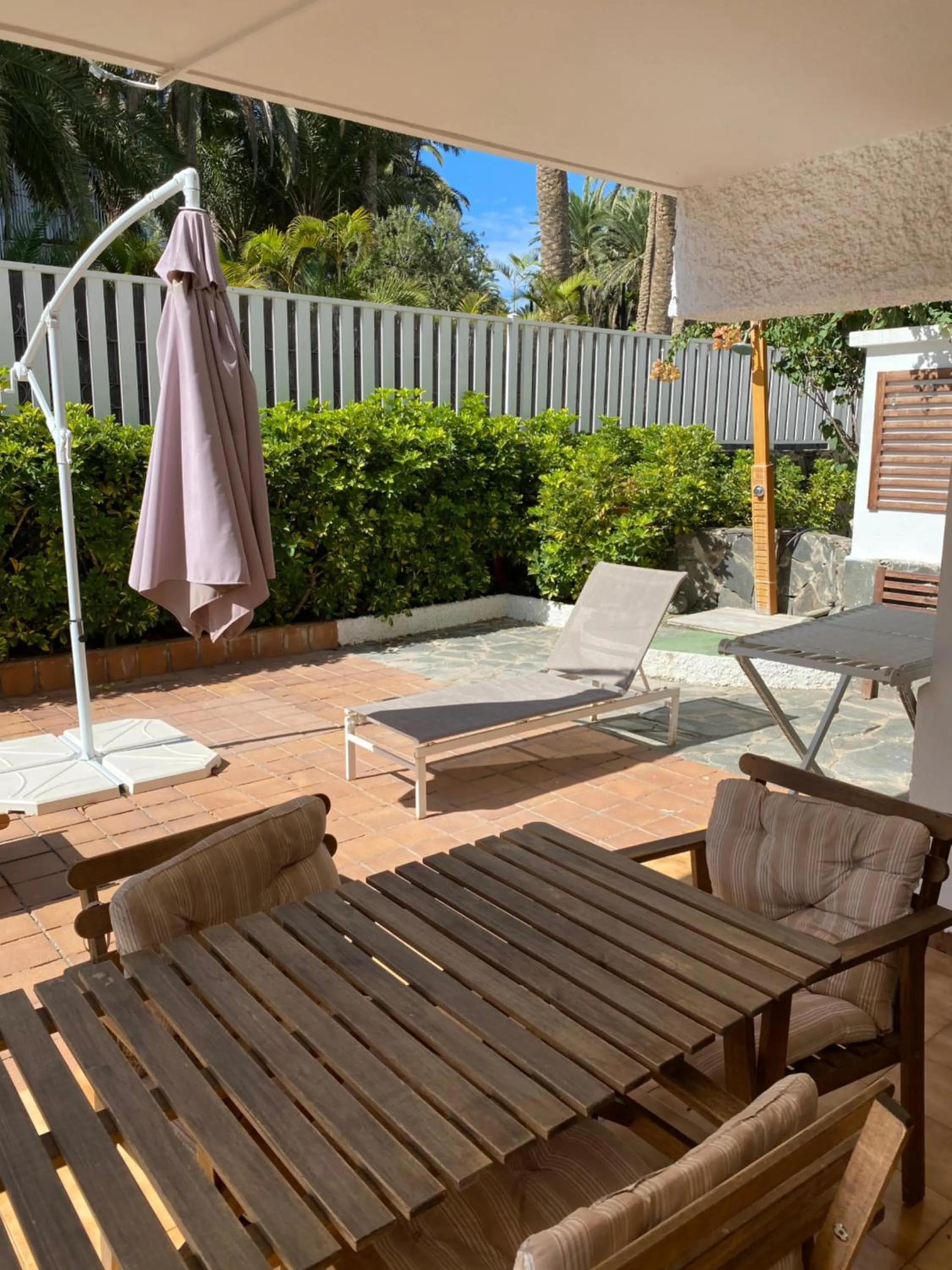 Swimming Pool in Apartamentos Maspalomas Oasis