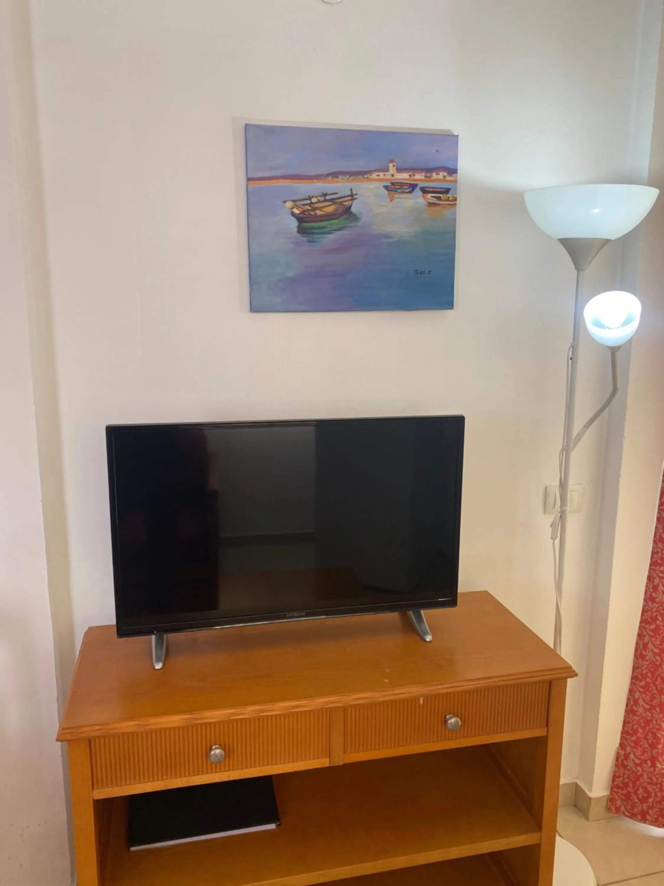 TV/Entertainment Center in Apartamentos Maspalomas Oasis