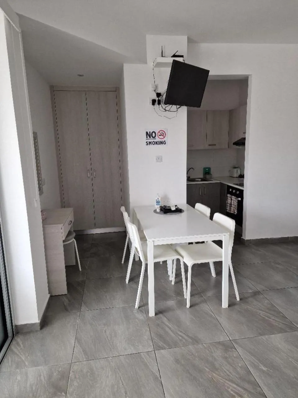 Christopher's Sandy Beach Suites