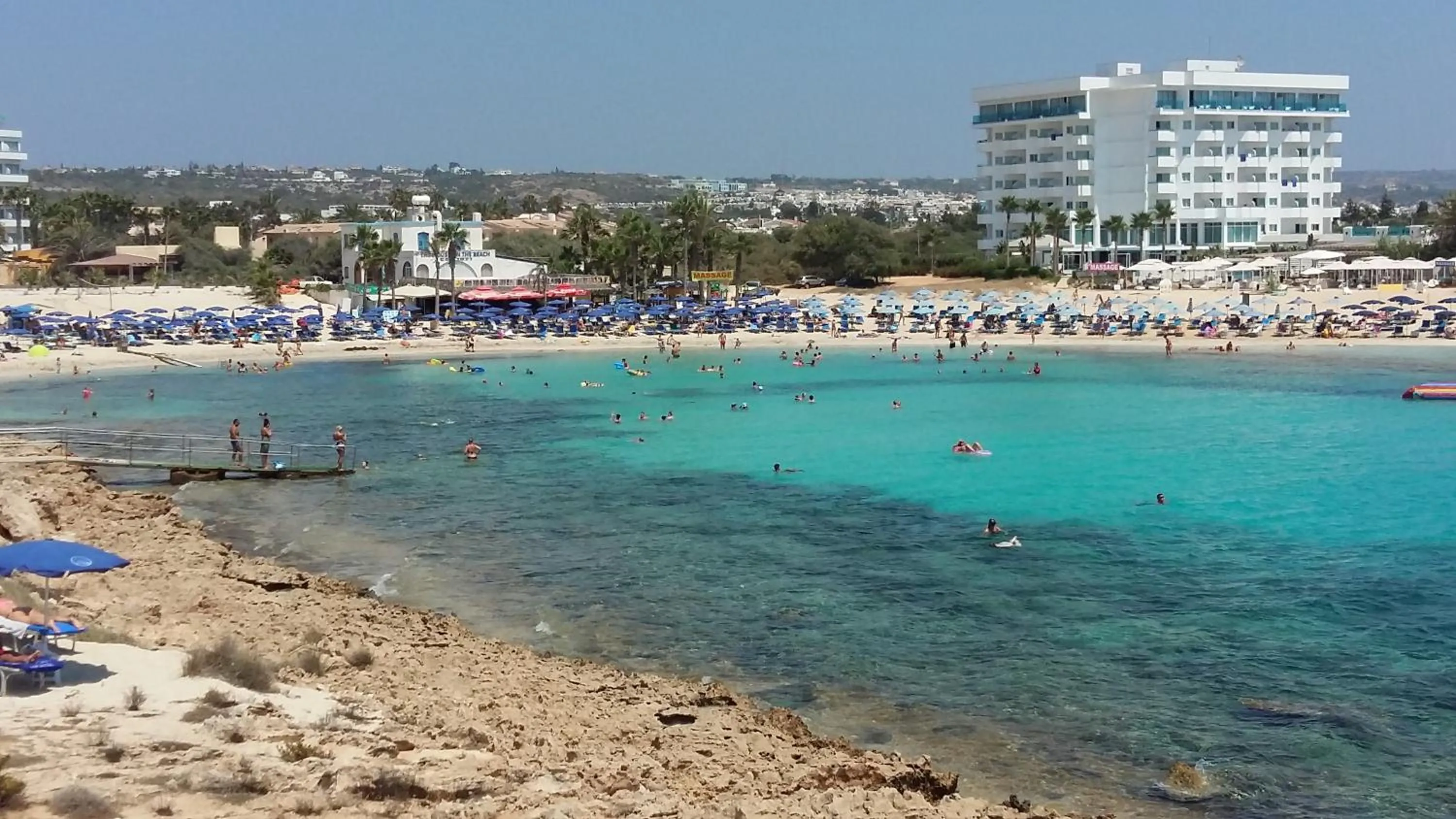 Property building in Christopher's Sandy Beach Suites