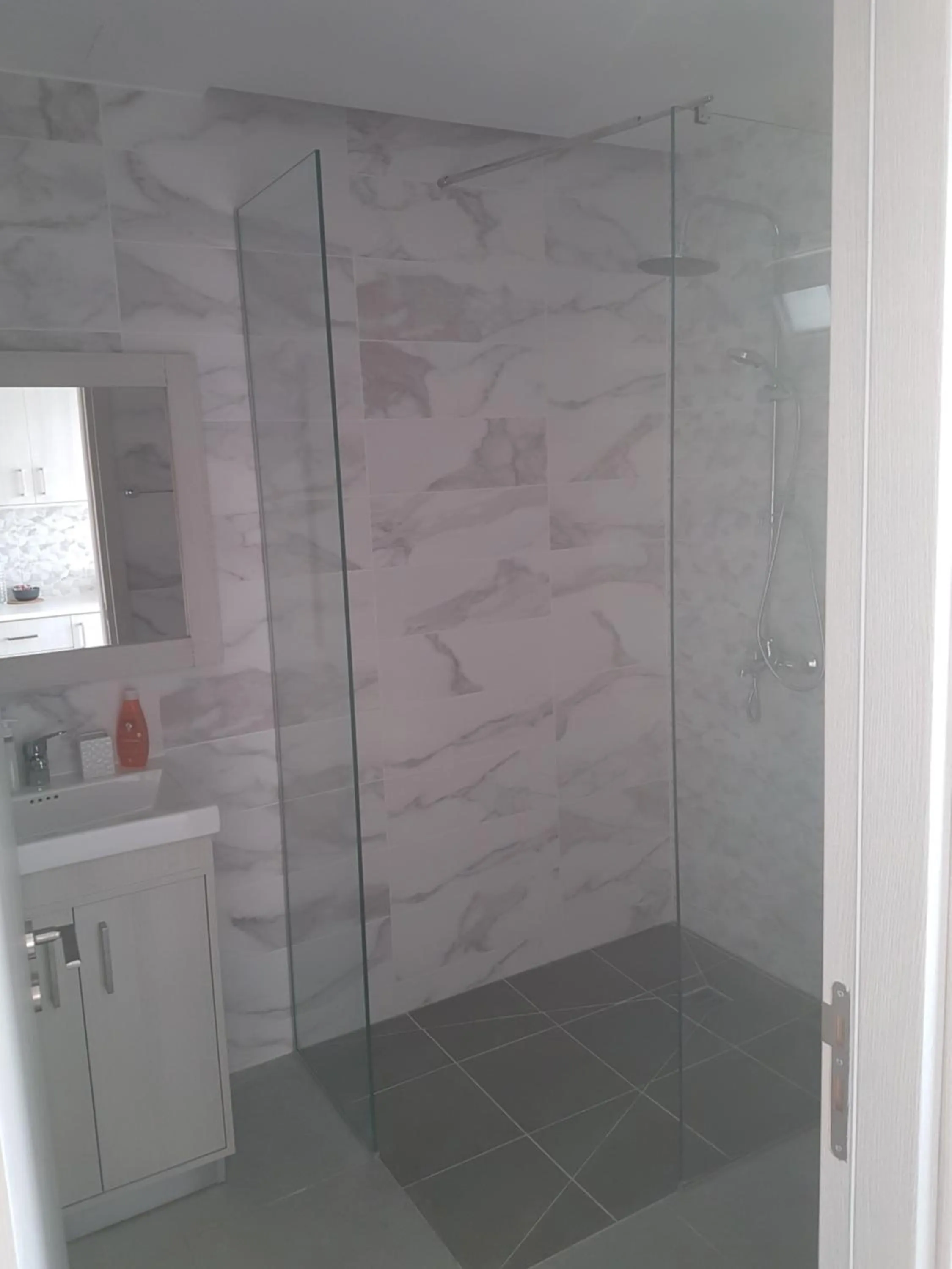 Christopher's Sandy Beach Suites