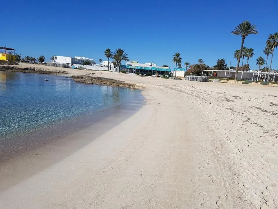 Christopher's Sandy Beach Suites