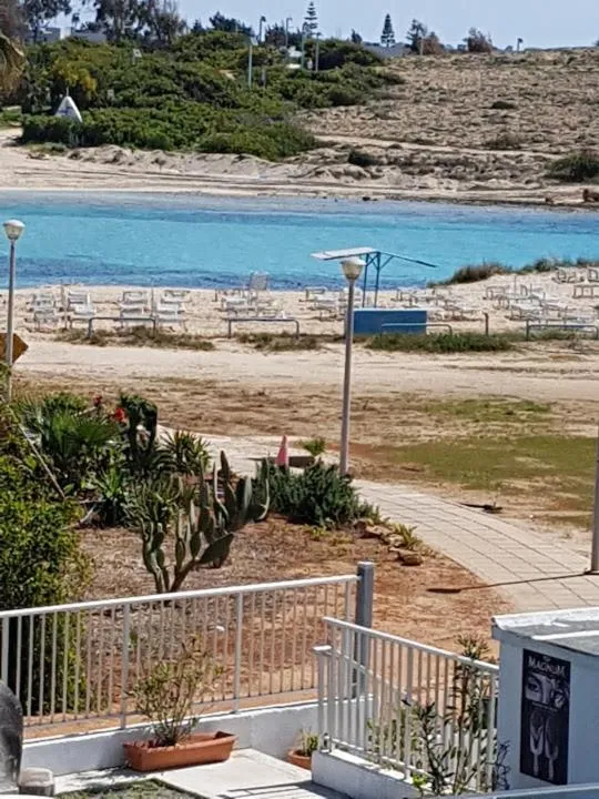 Christopher's Sandy Beach Suites