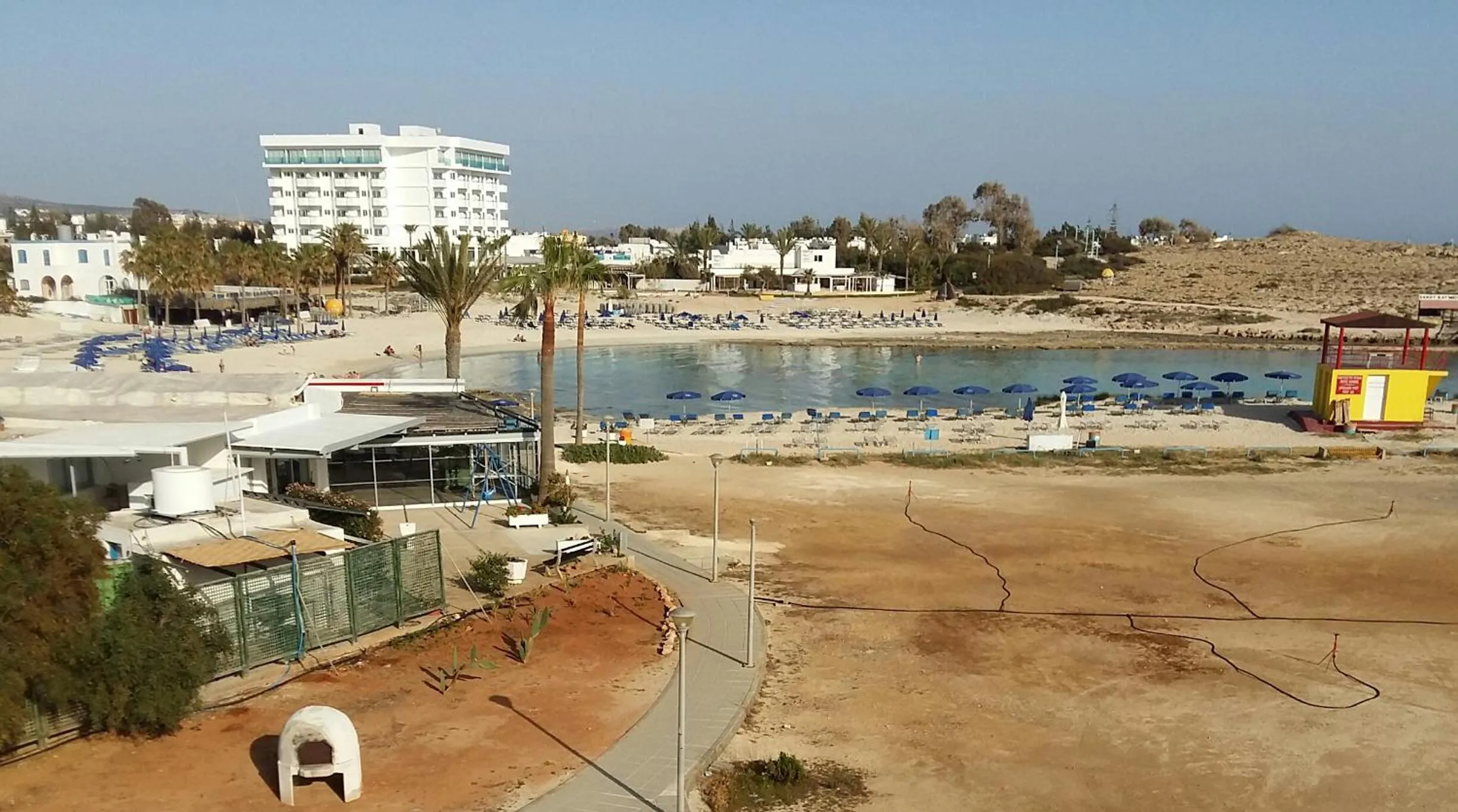 Property building in Christopher's Sandy Beach Suites