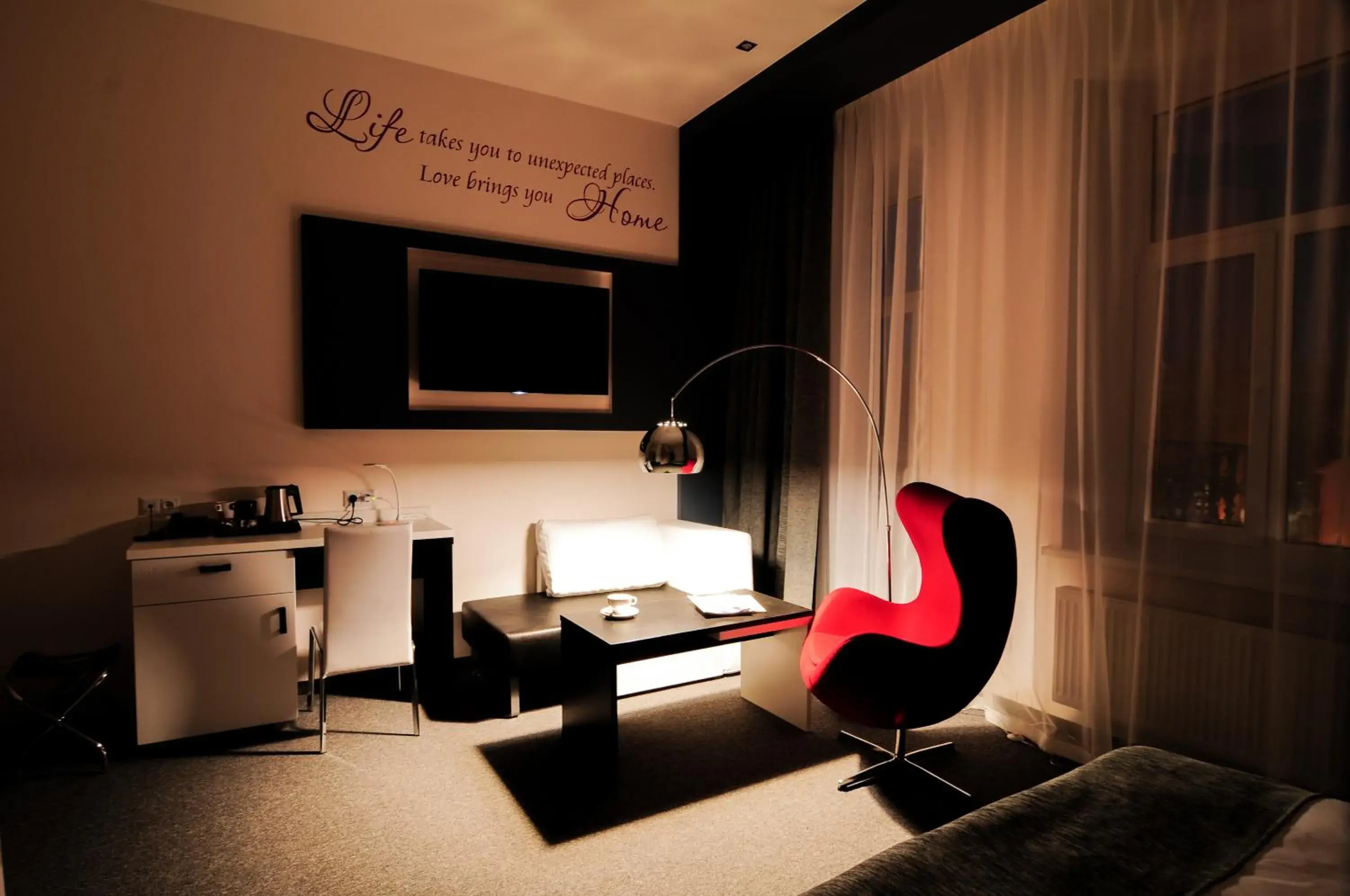 Business Double or Twin Room with Balcony and Sofa Bed - single occupancy in Homelike Hotel Business Double or Twin Room with Balcony and Sofa Bed - single occupancy in Homelike Hotel