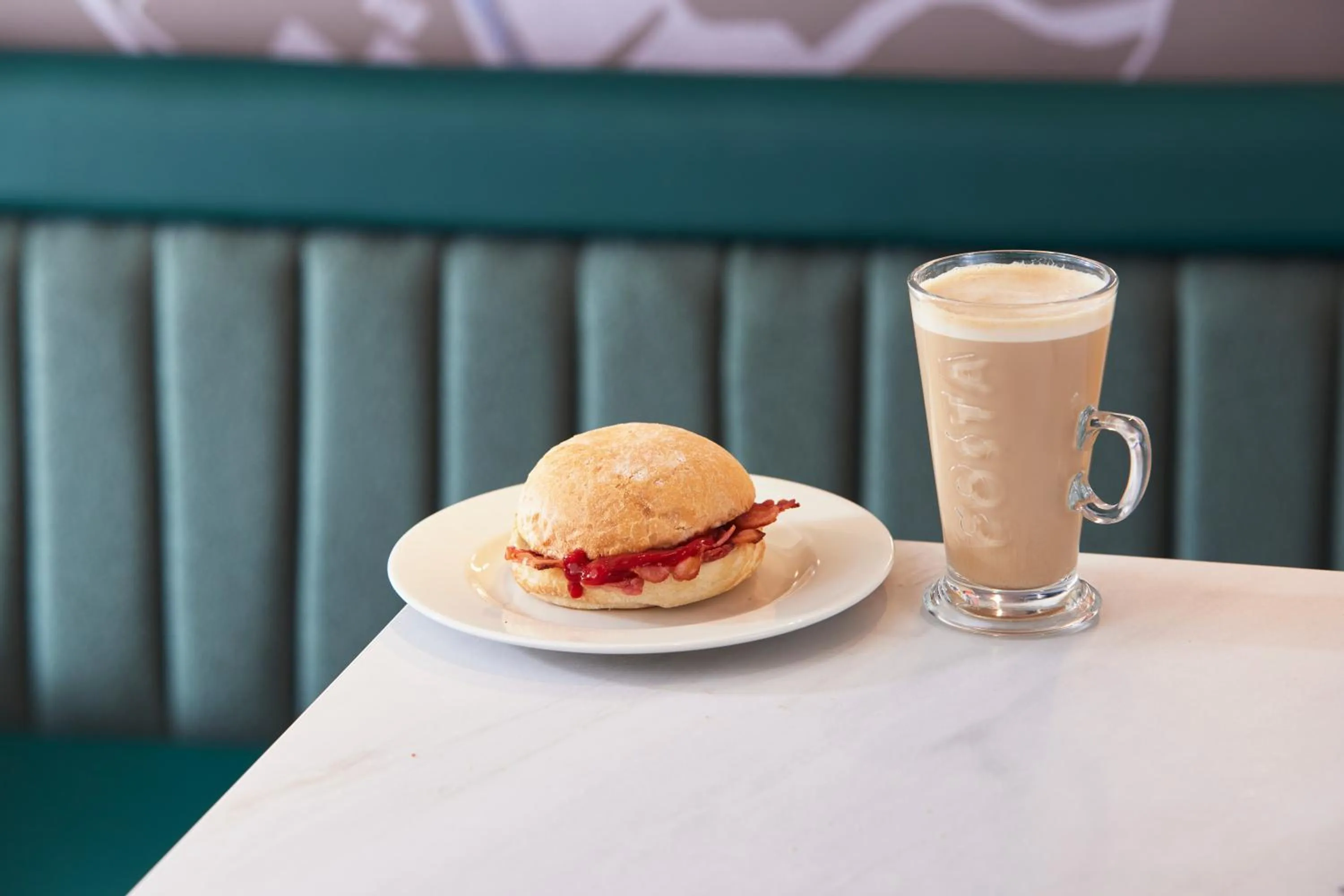 Coffee/tea facilities in Super 8 by Wyndham Durham