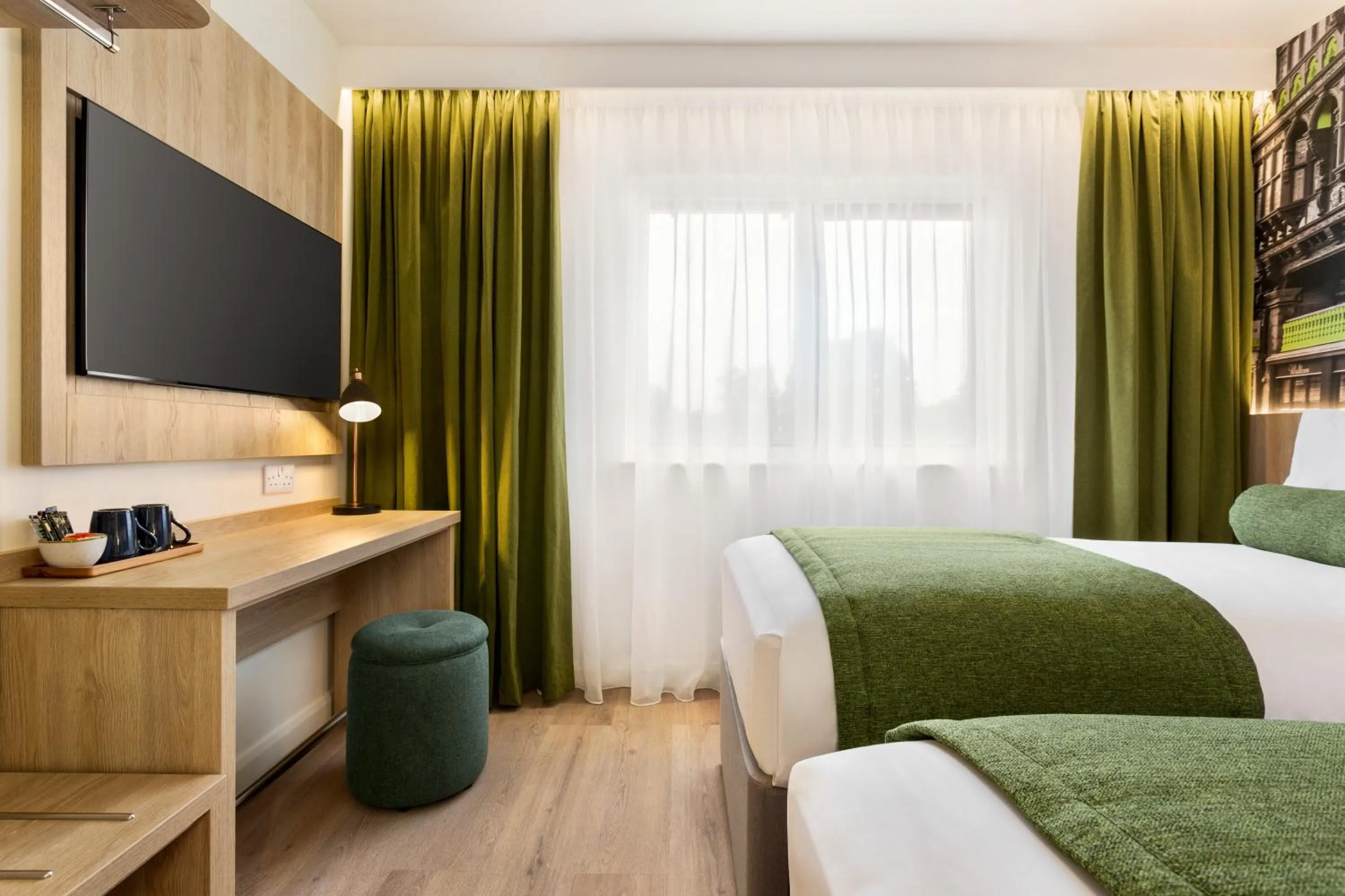 TV and multimedia, Bed in Super 8 by Wyndham Durham