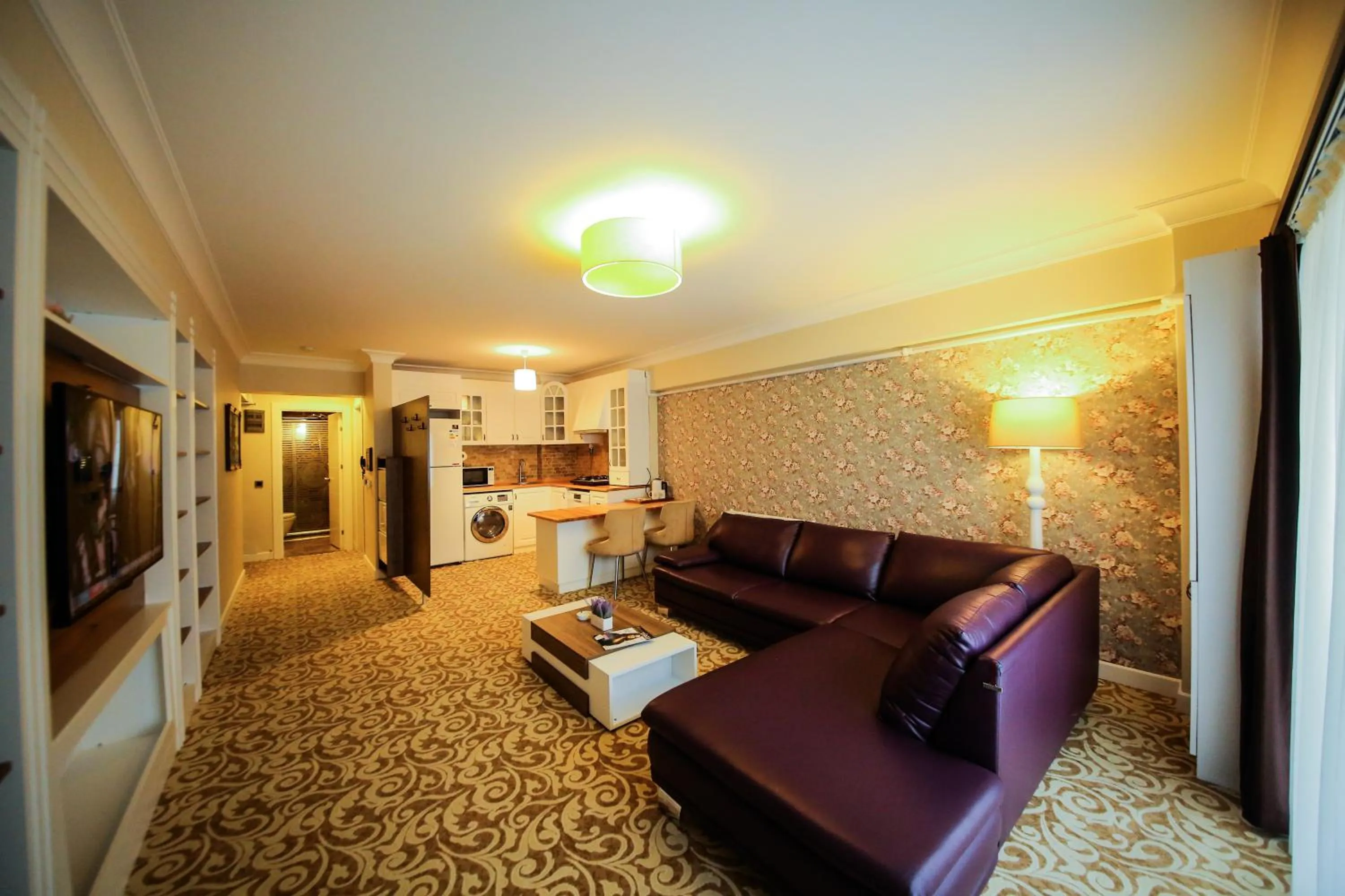 Deluxe Two-Bedroom Suite in My Suit Residence & Hotel