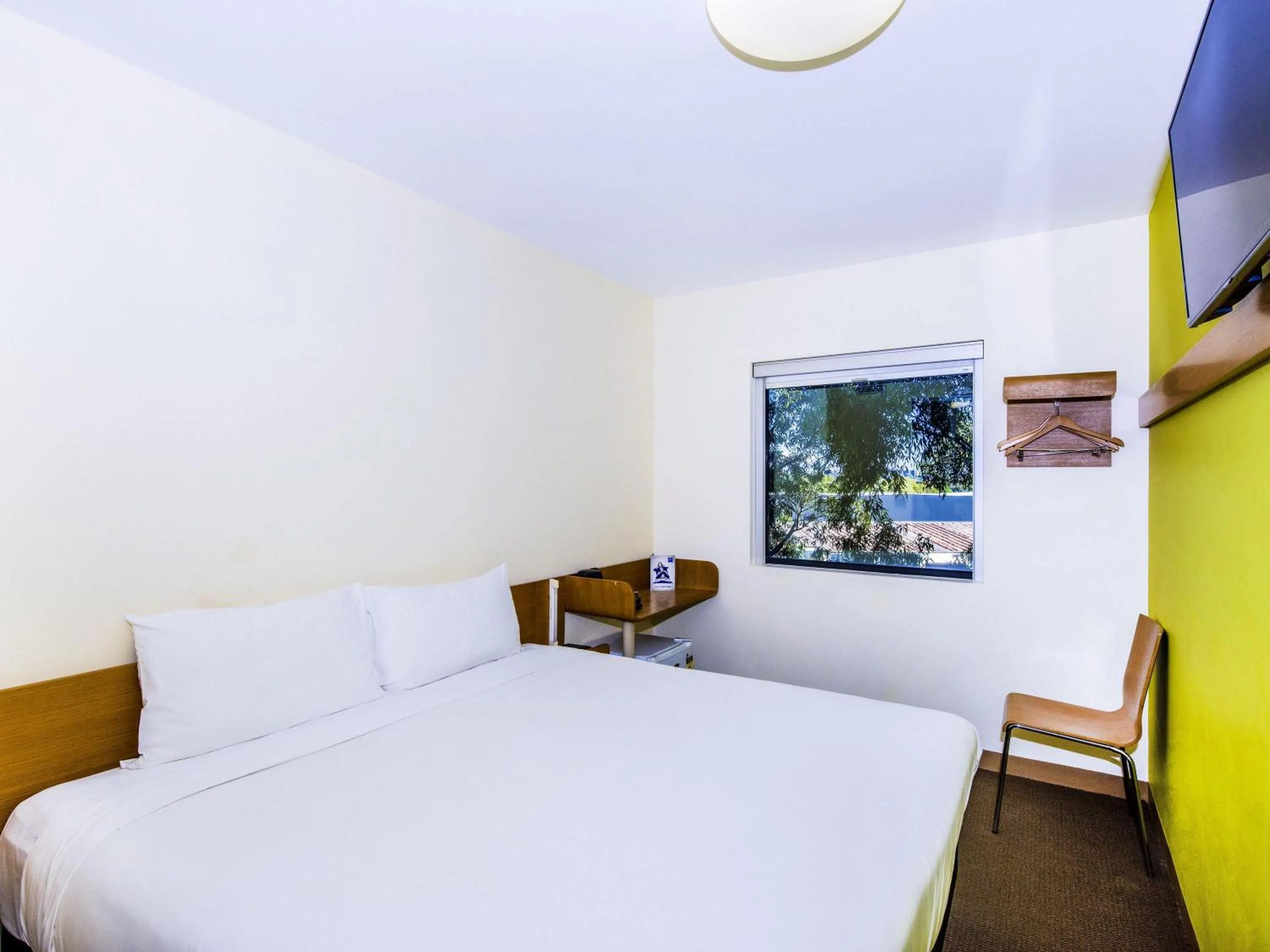 Bedroom, Bed in ibis Budget Sydney Olympic Park