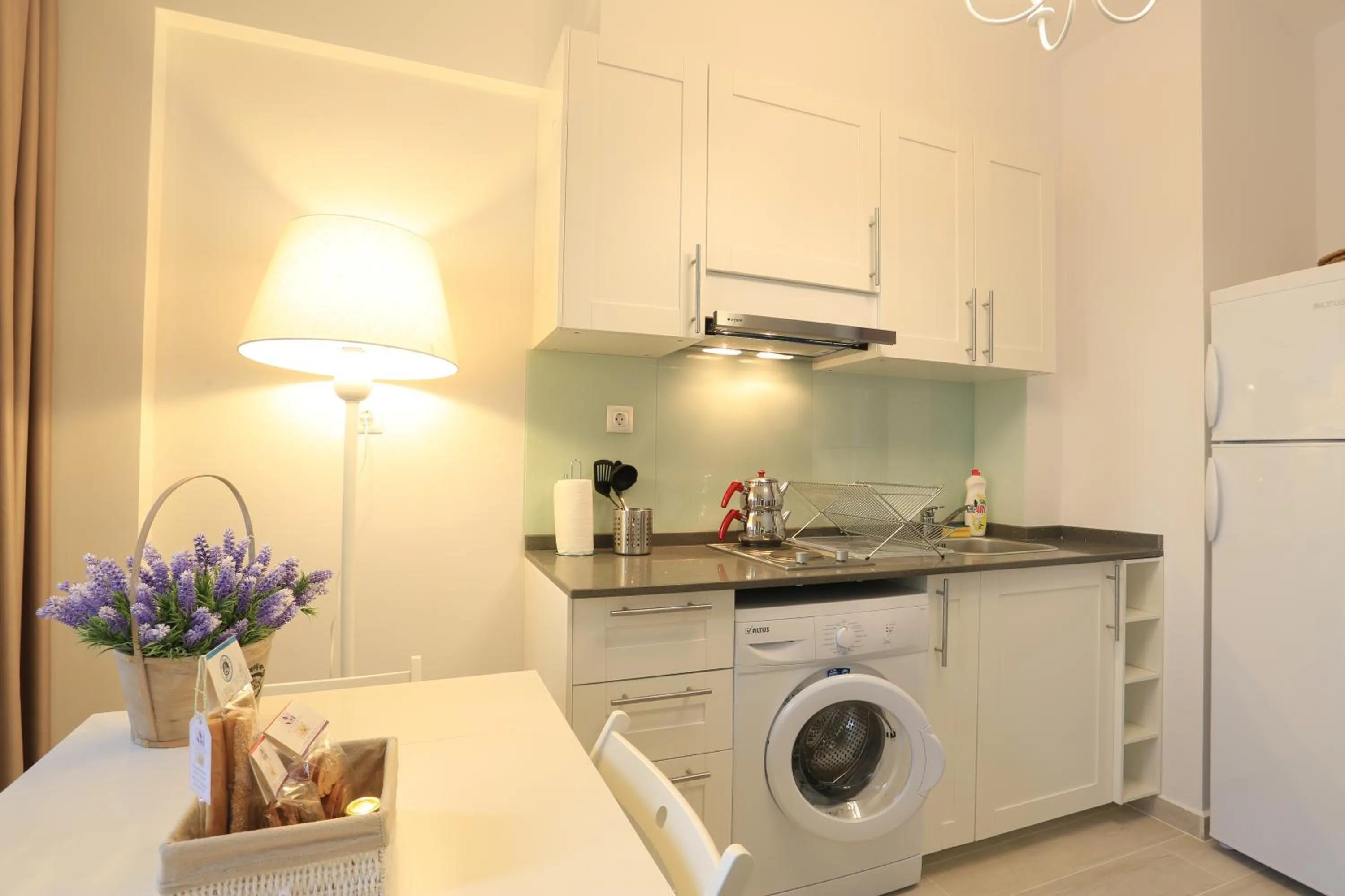 Kitchen or kitchenette in Alp Suites Lavanta