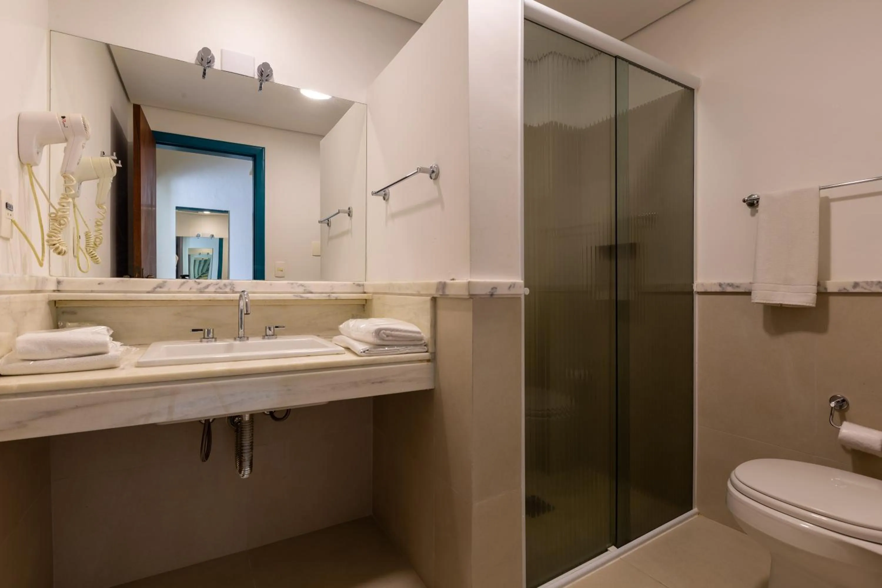 Bathroom in Costa Norte Ponta das Canas Hotel