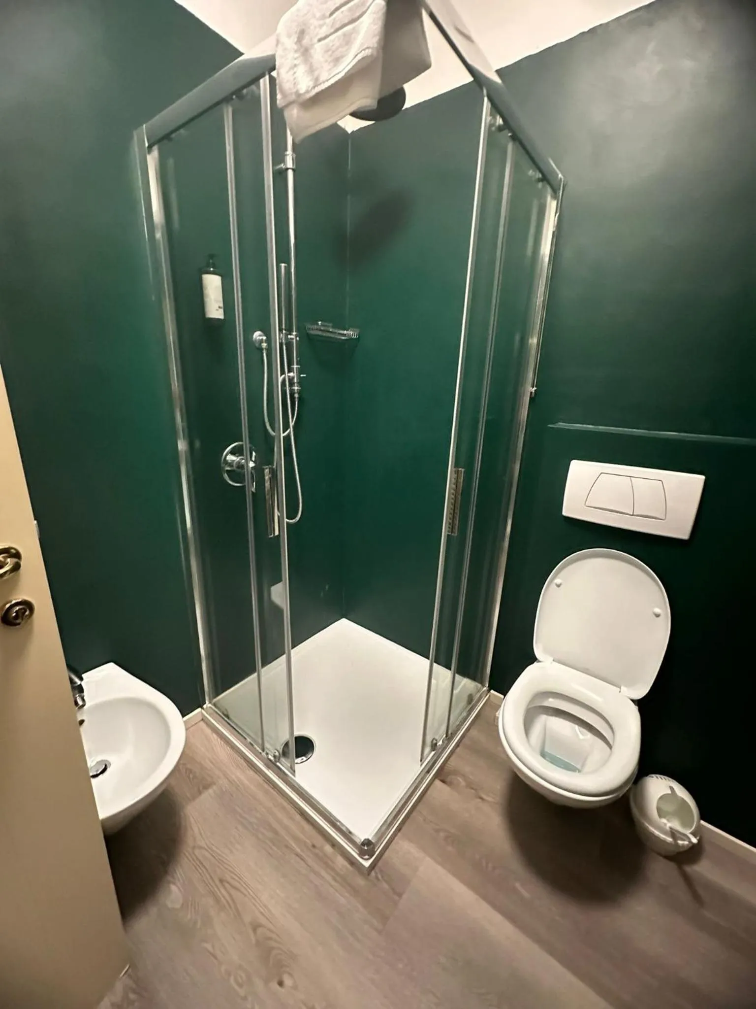 Shower in Hotel Conca D'Oro ***S