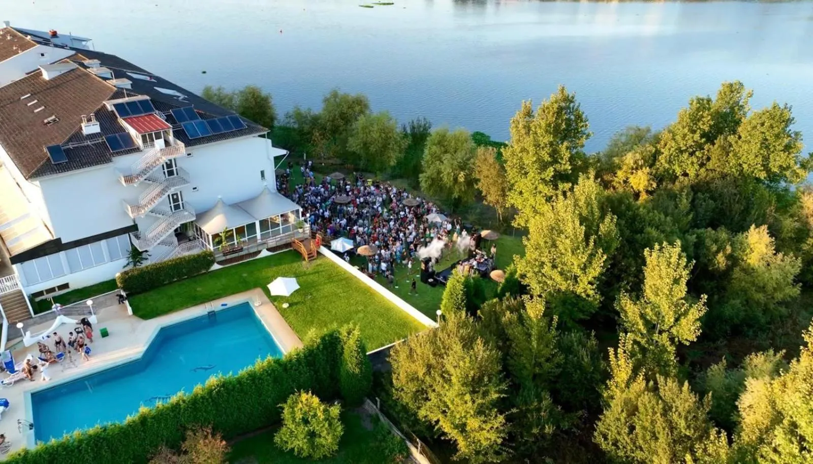 Swimming pool in Up Pateira Hotel