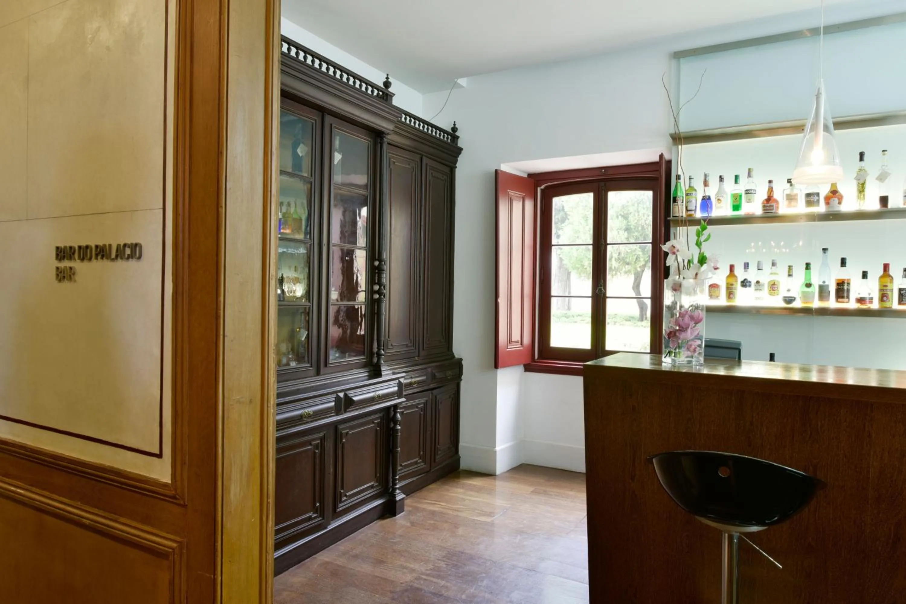 Lounge or bar in Pousada Palacio de Estoi – Small Luxury Hotels of the World