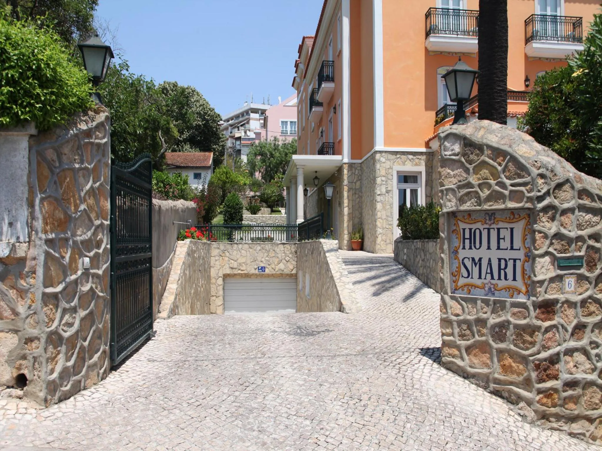 Facade/entrance in Hotel Smart