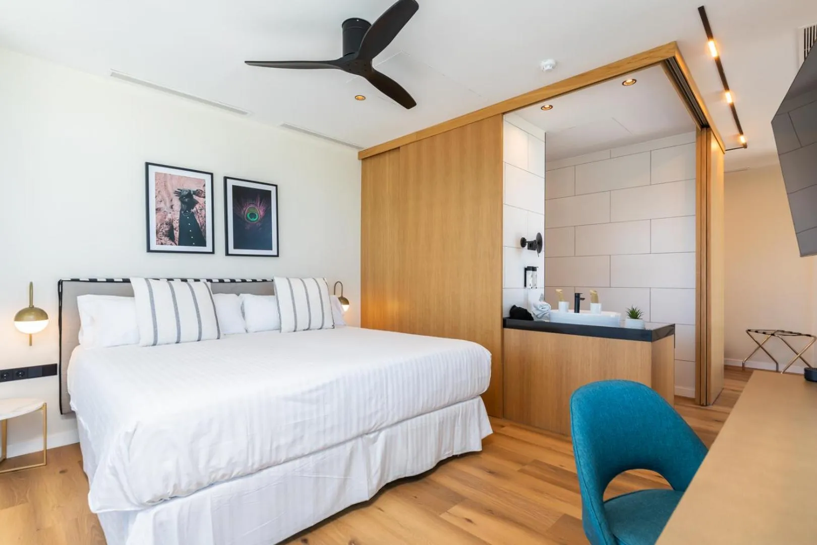 Photo of the whole room, Bed in Hotel Barú