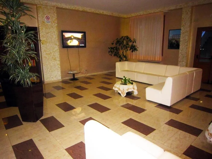 Lounge or bar in Hotel Park Grumentum