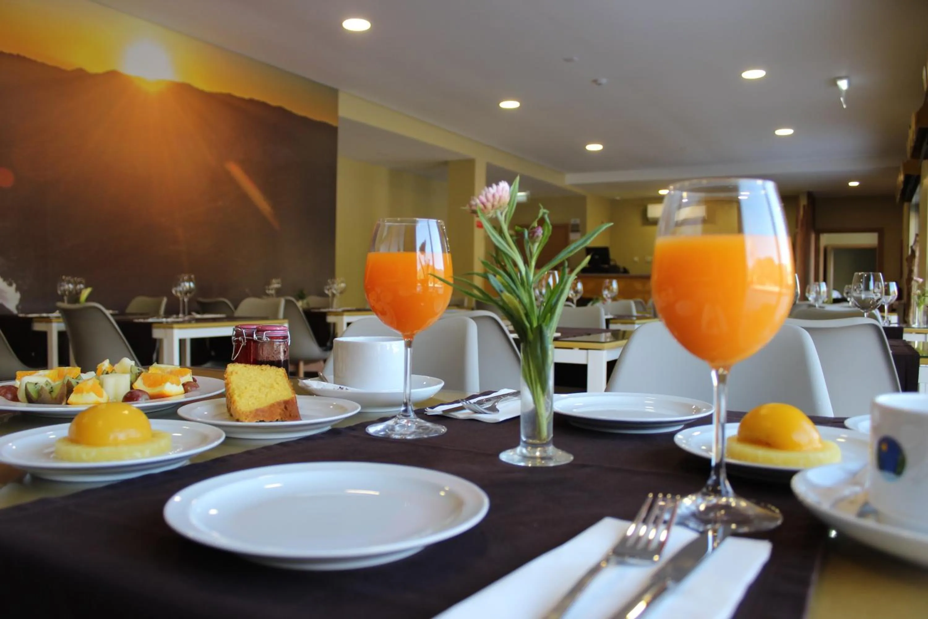 Continental breakfast in Beleza Serra Guide Hotel