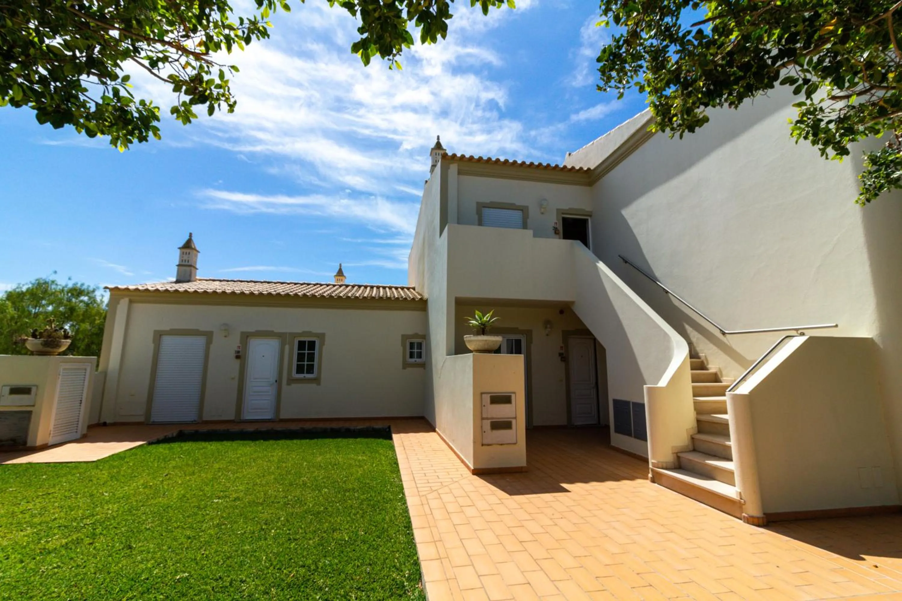 Property building in Vila do Castelo