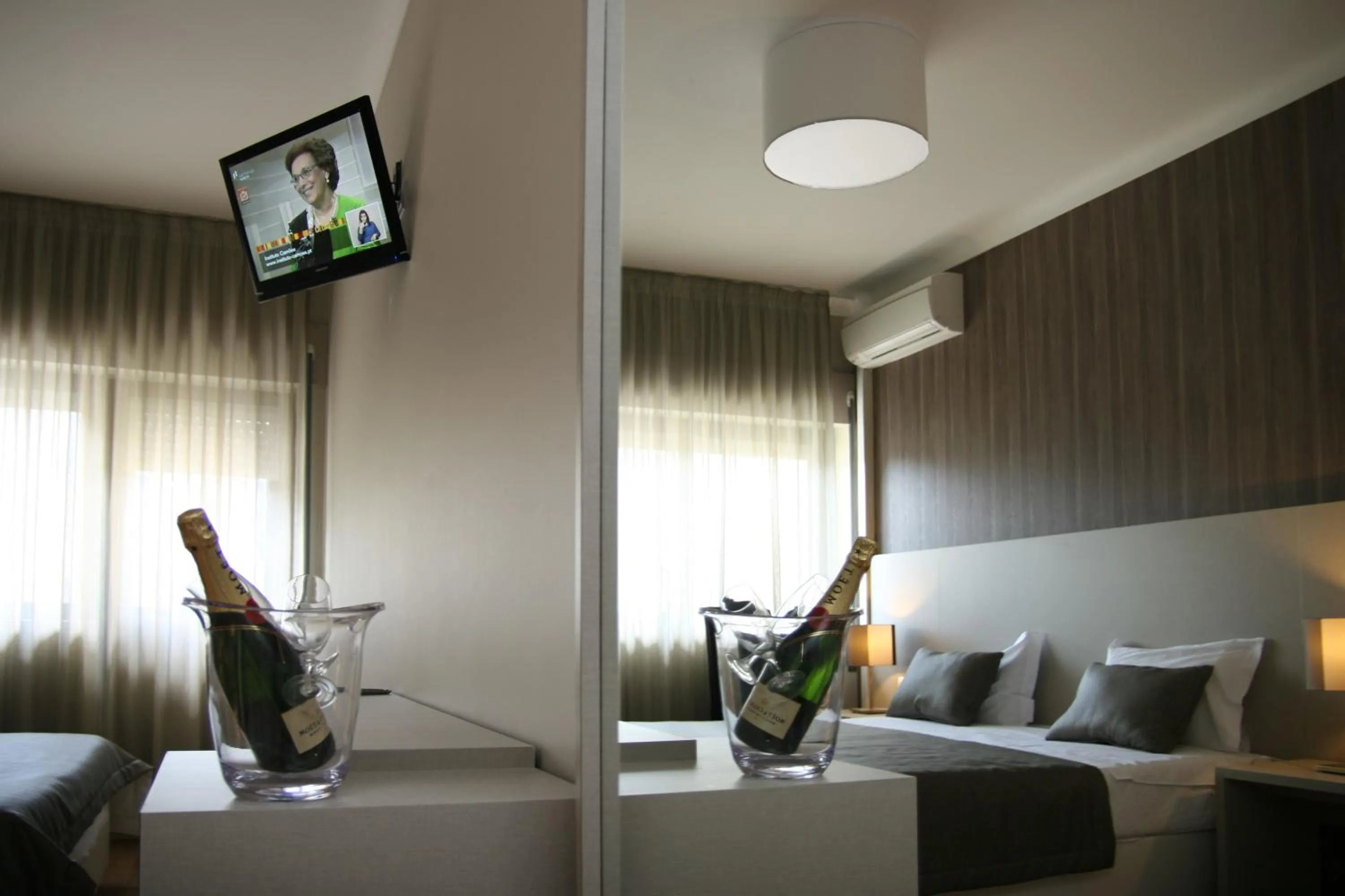 Photo of the whole room, Bed in Hotel Douro Inn