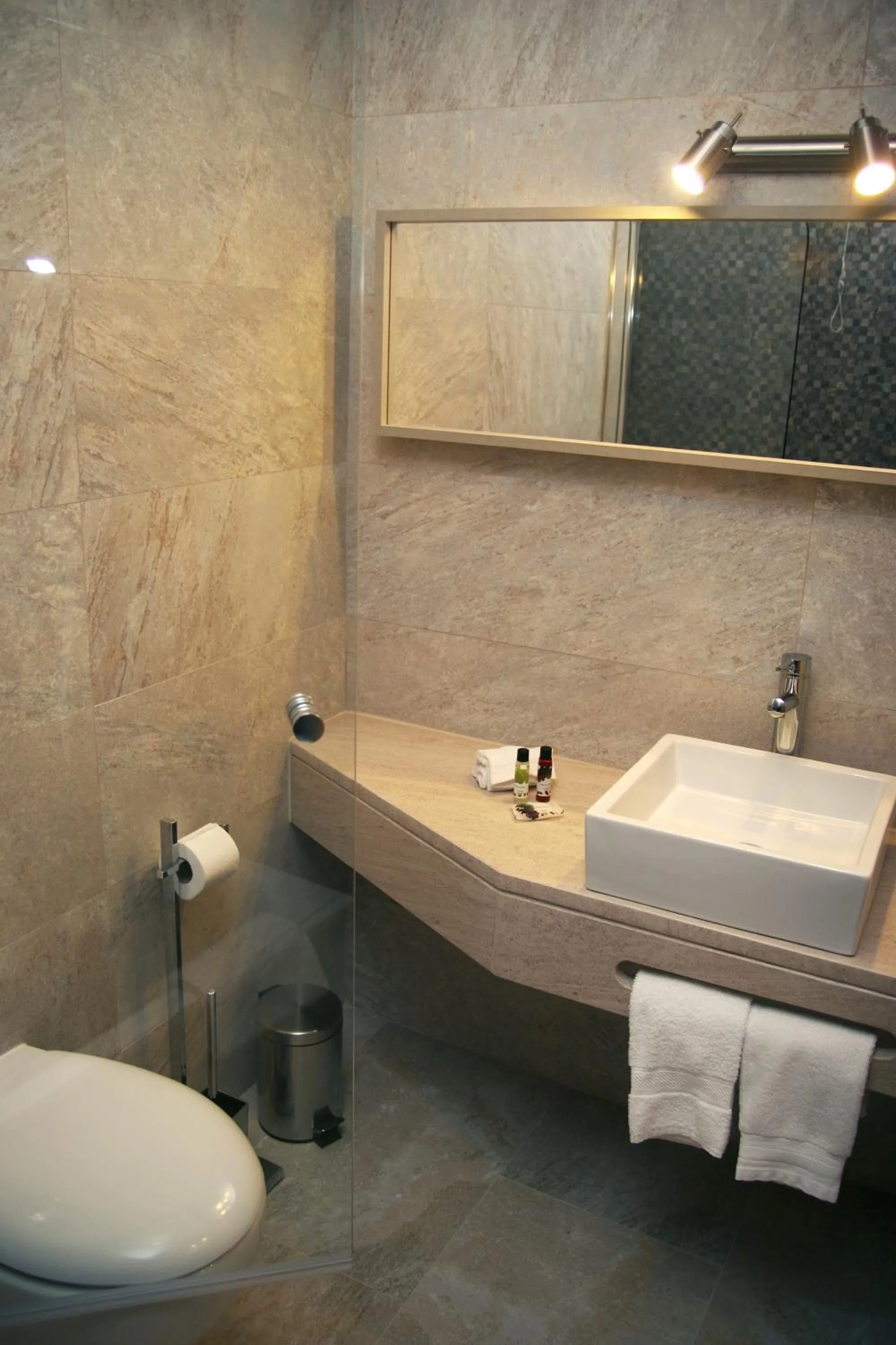 Bathroom in Hotel Douro Inn