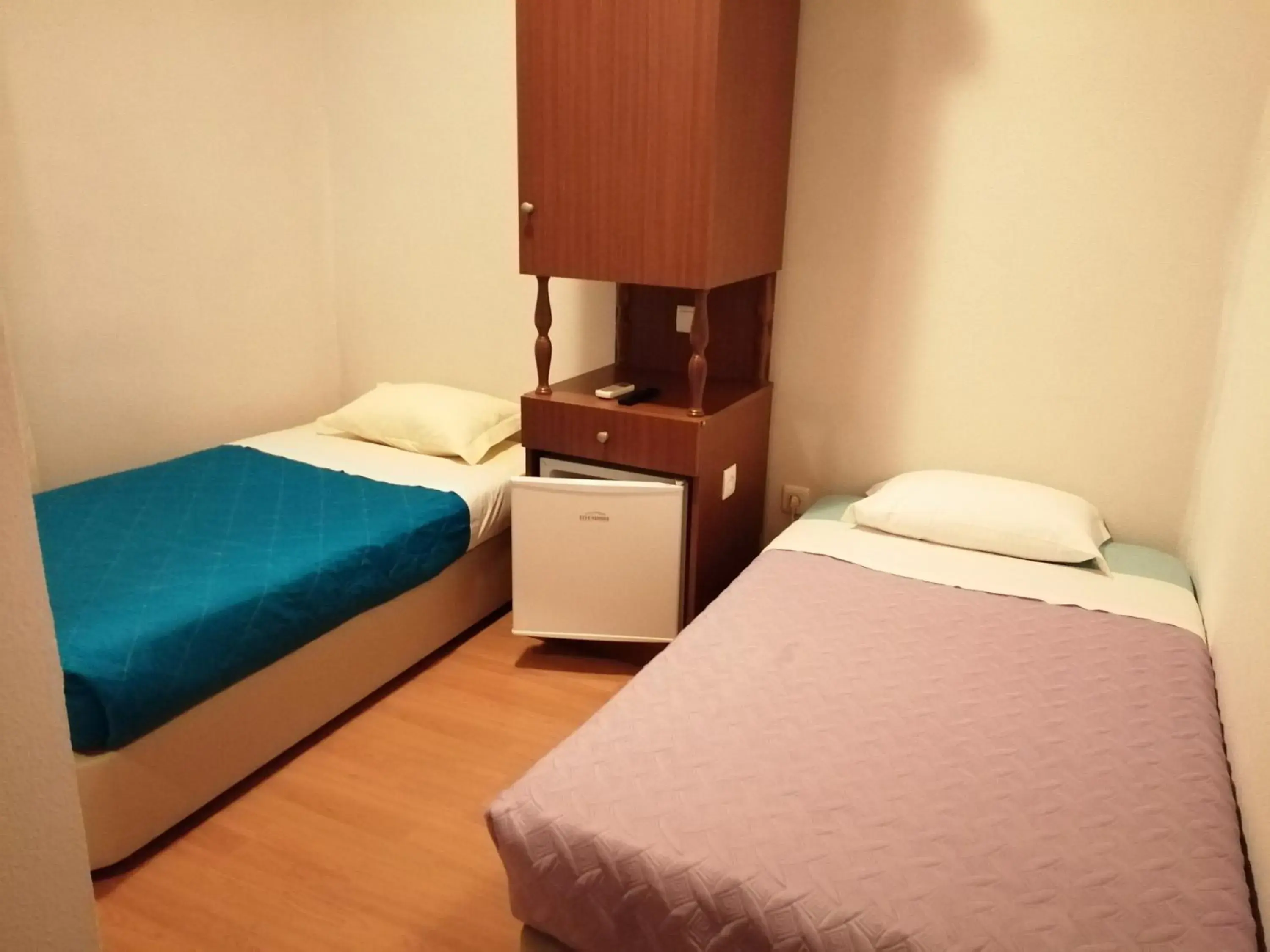 Twin Room in Residencia Vale Formoso Twin Room in Residencia Vale Formoso