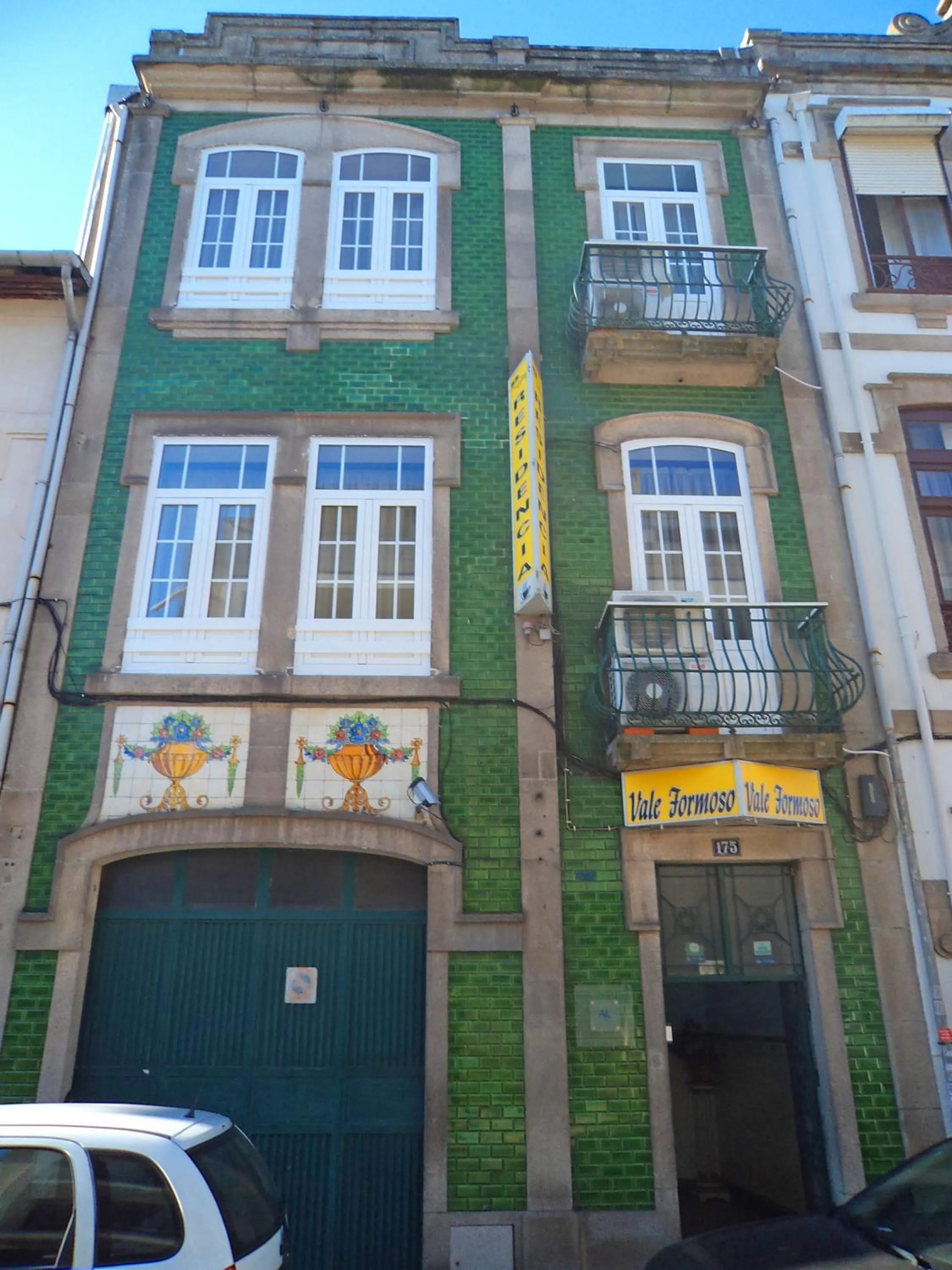 Facade/entrance in Residencia Vale Formoso