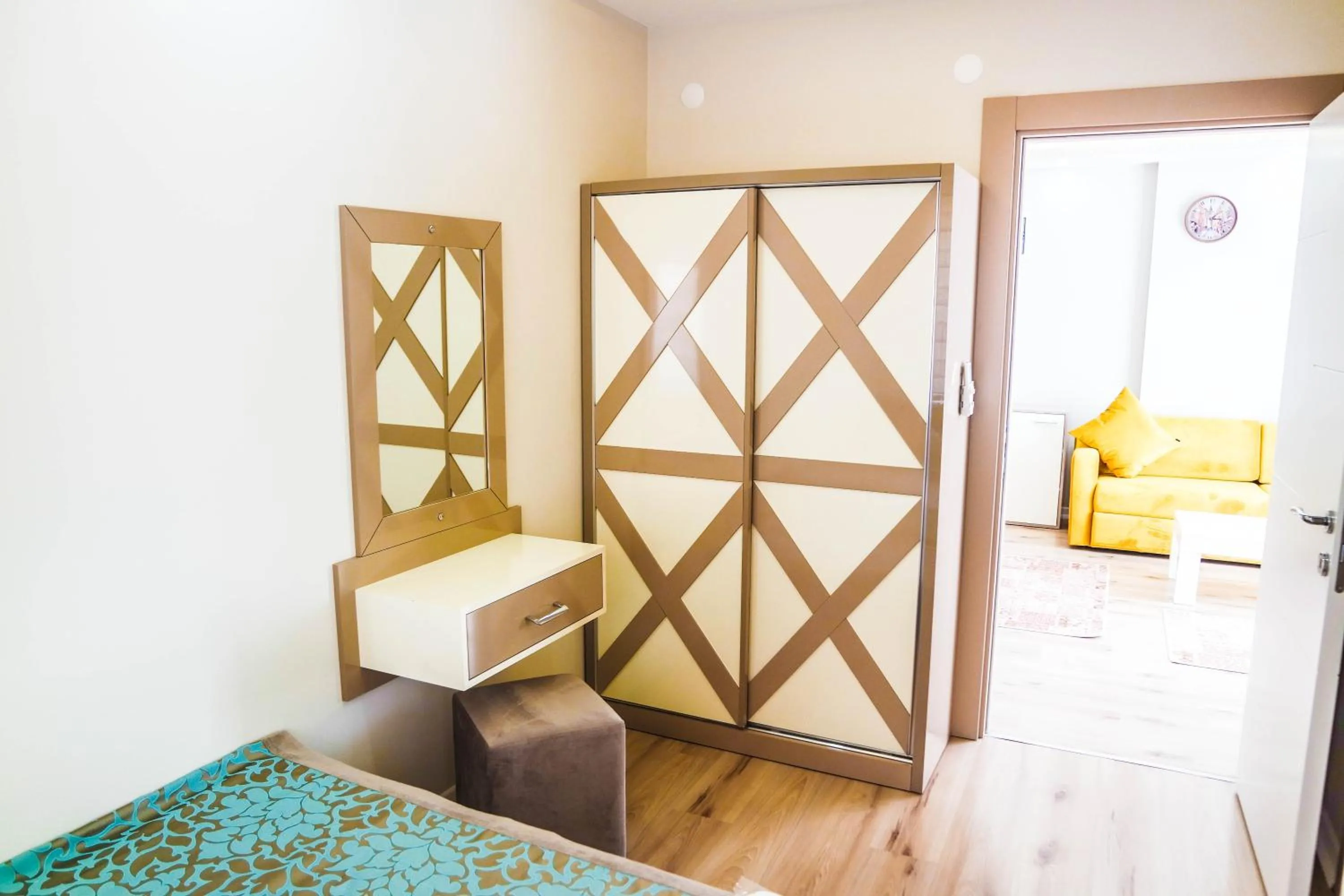 Bedroom, Bed in Ale Apartments Hotel