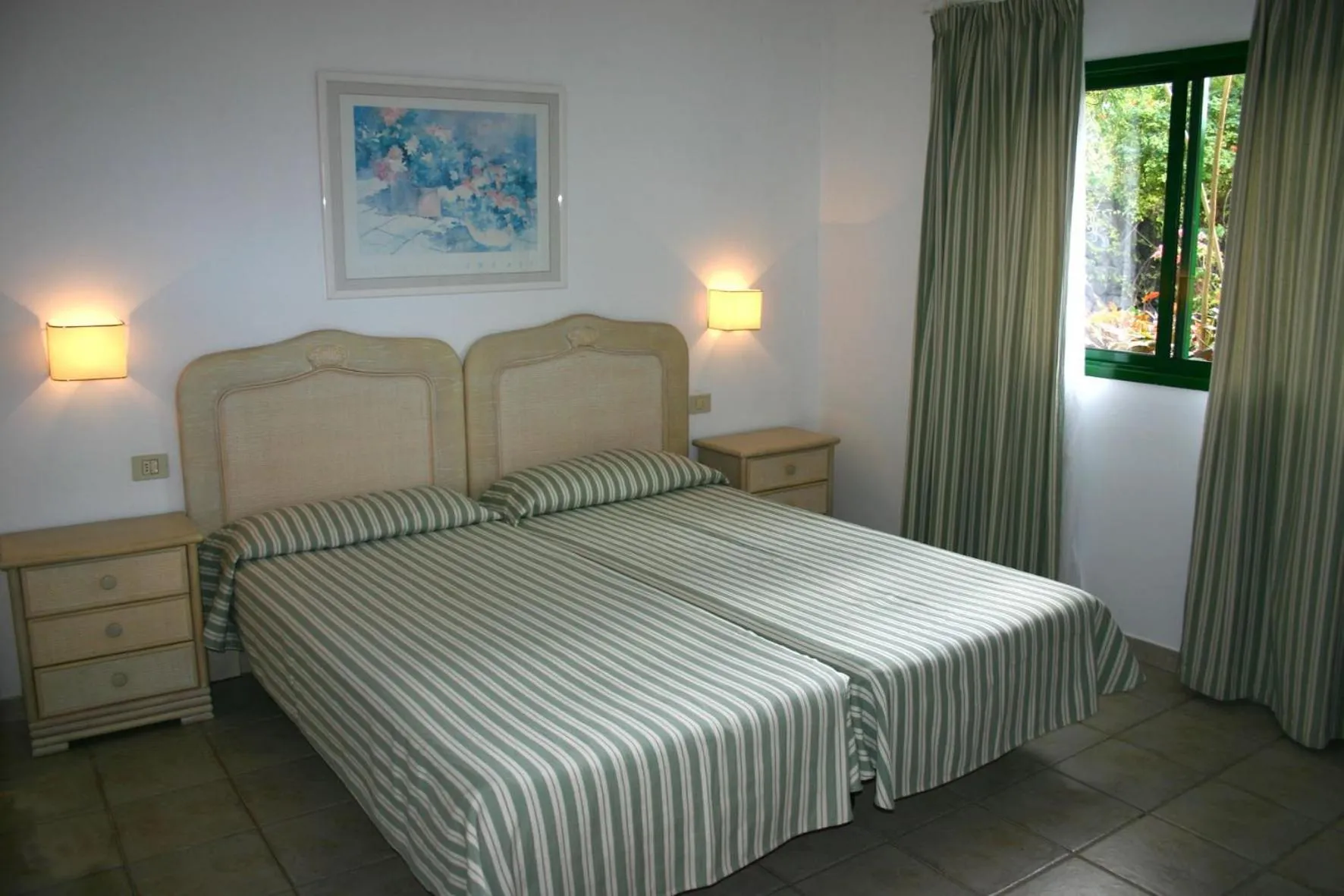 Photo of the whole room, Bed in La Villa