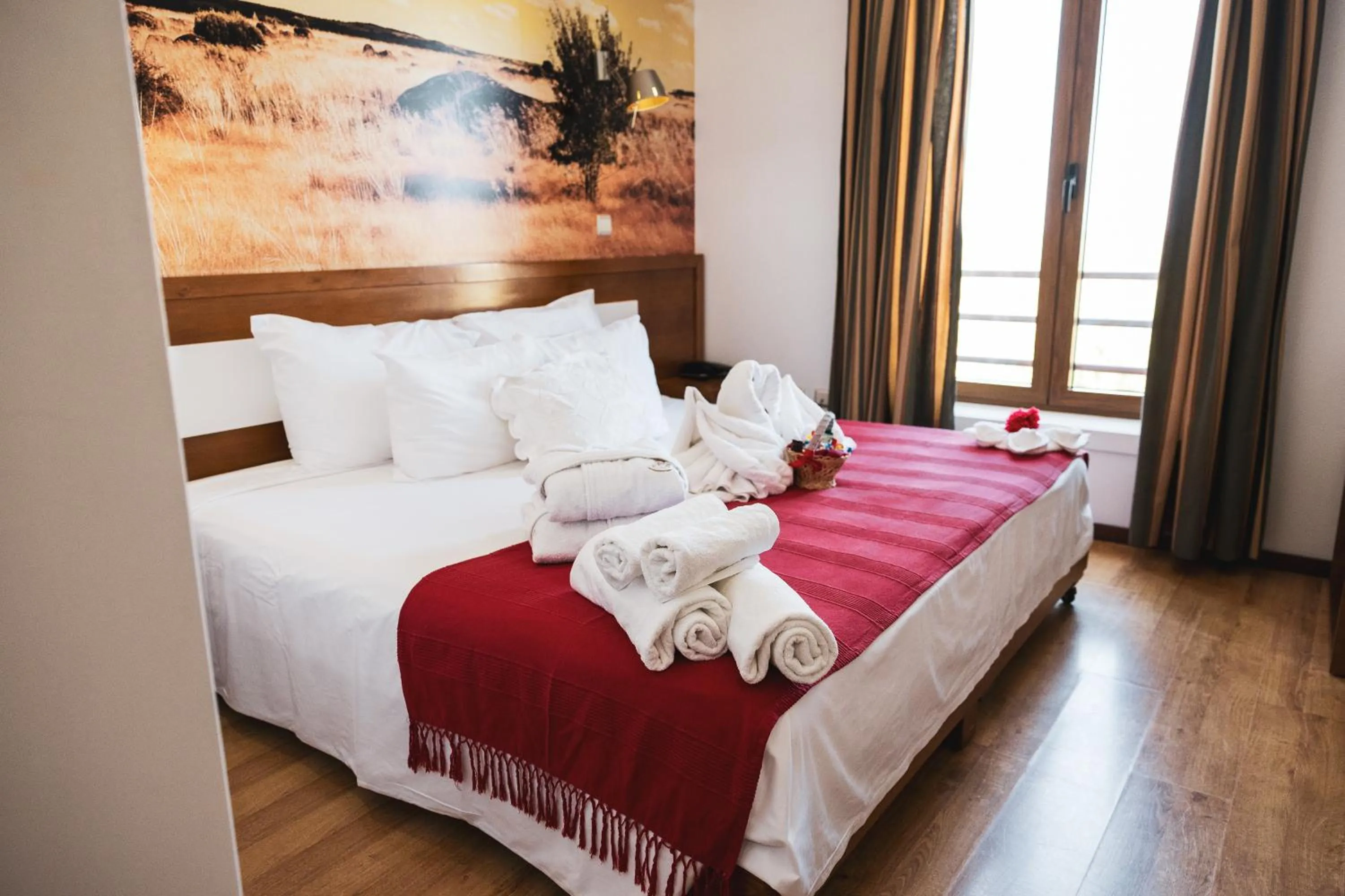 Property building, Bed in Hotel Rural Sra De Pereiras