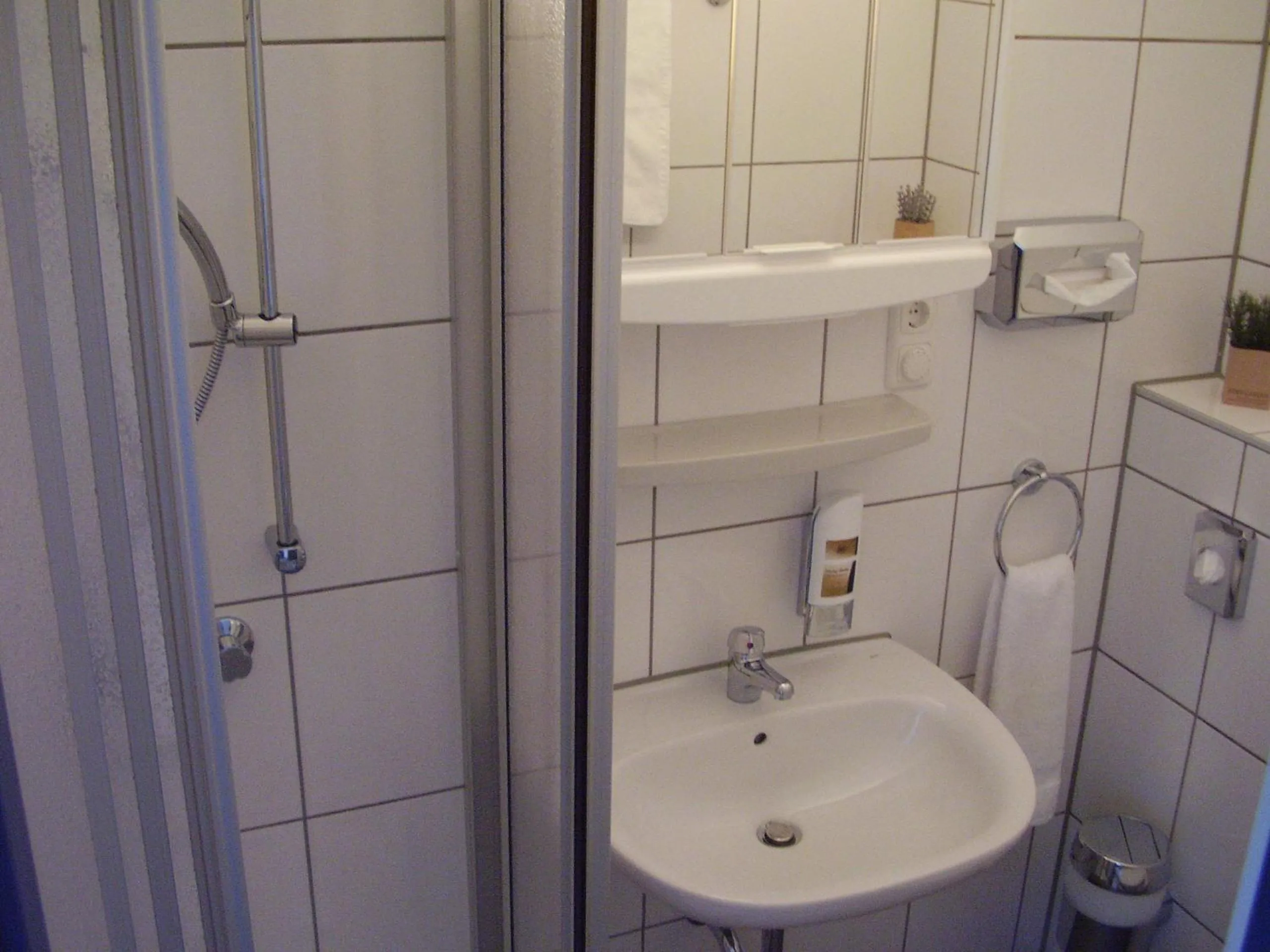 Bathroom in City Hotel Gifhorn