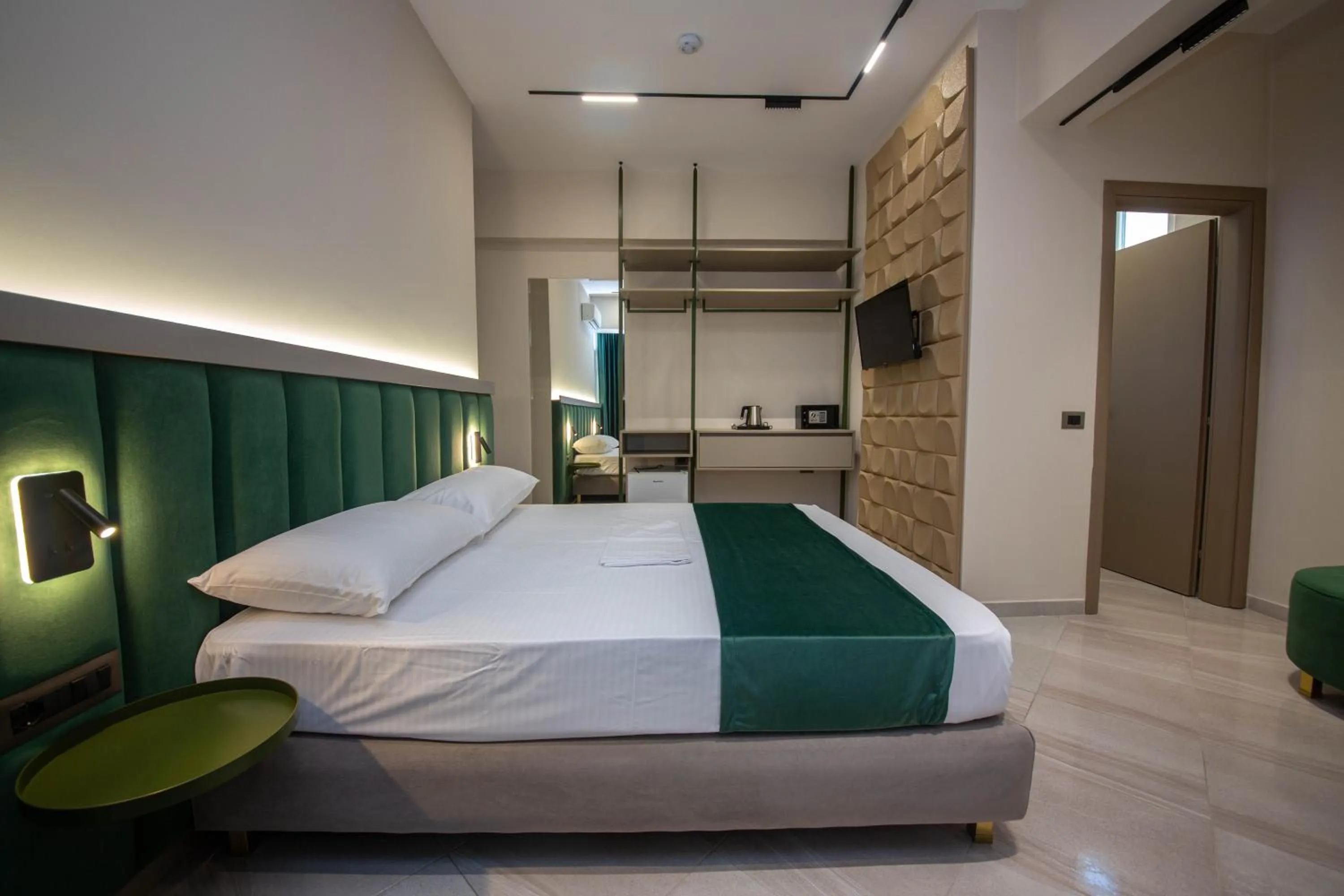 Coffee/tea facilities in Hotel Royal