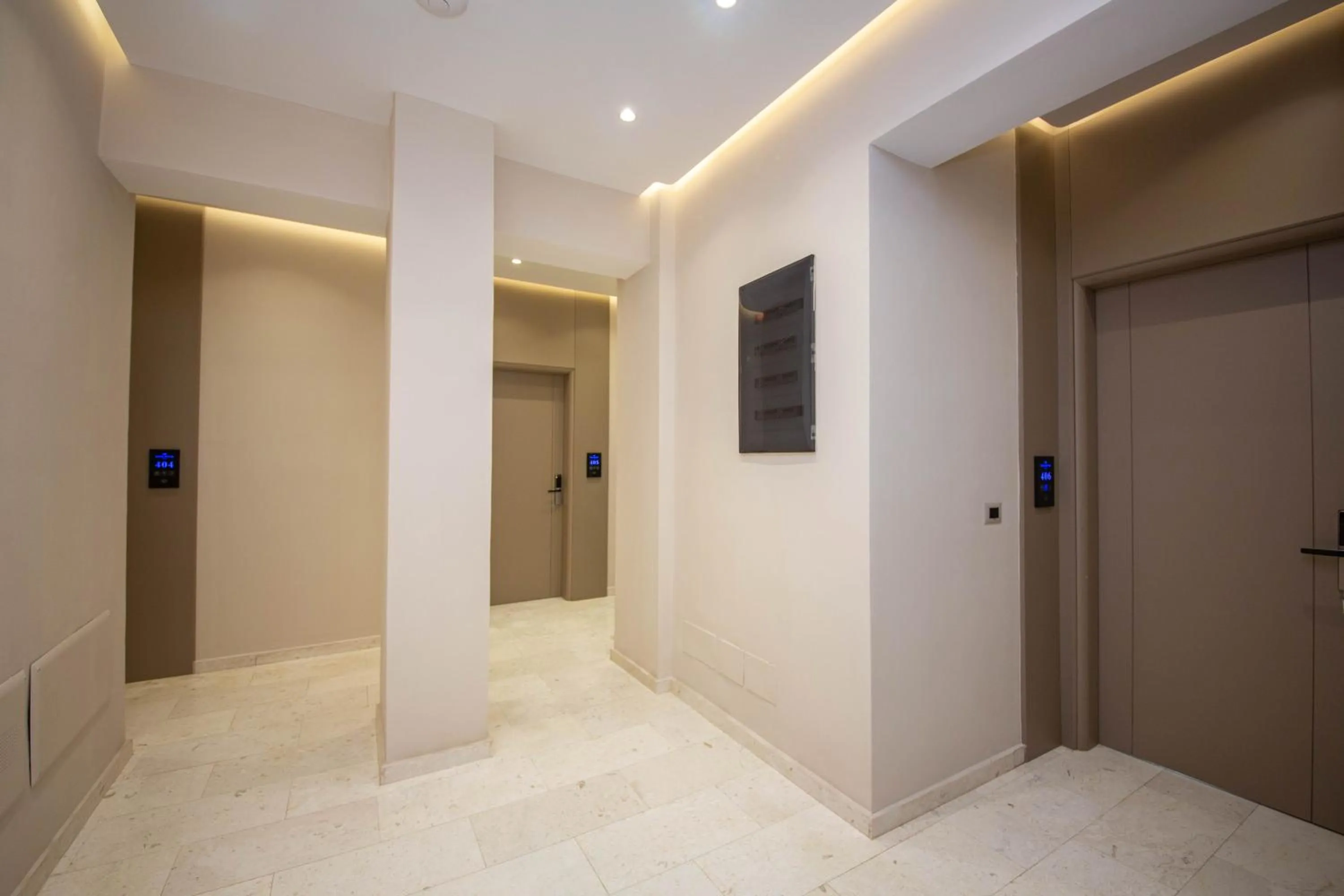 Property building in Hotel Royal