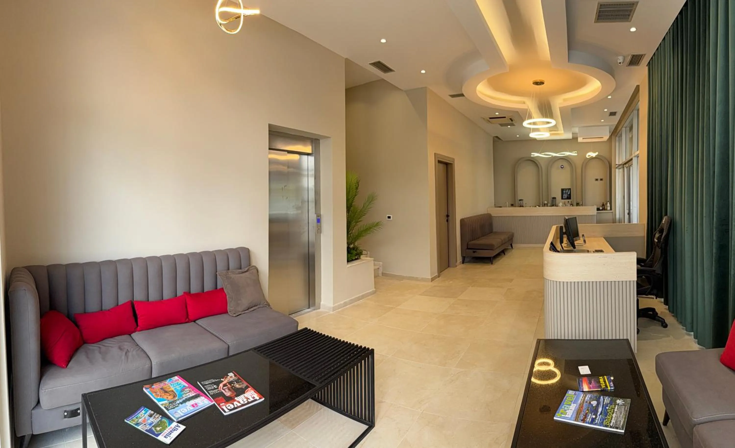 Lobby or reception in Hotel Royal