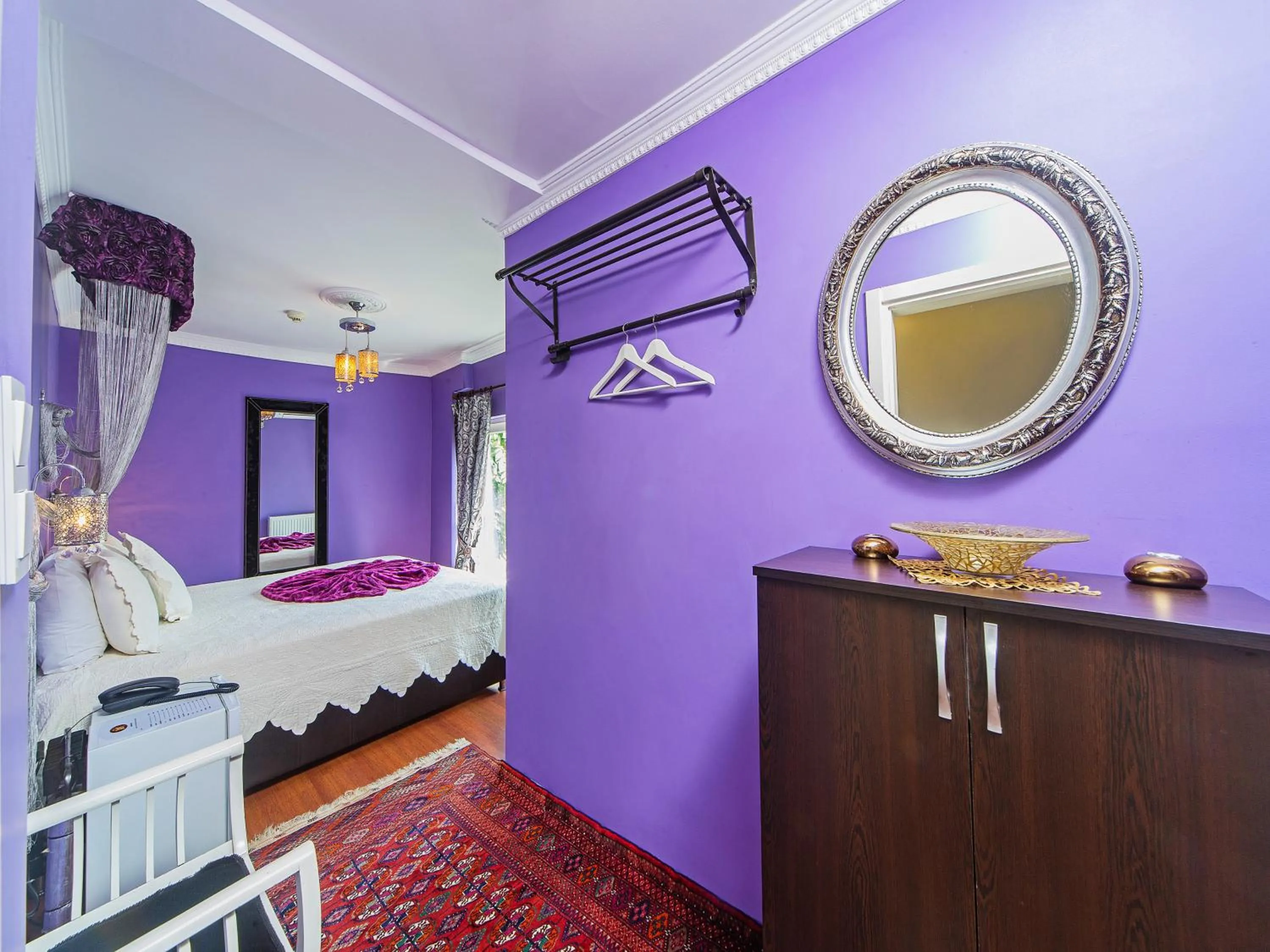 Photo of the whole room, Bed in Modern Sultan Hotel