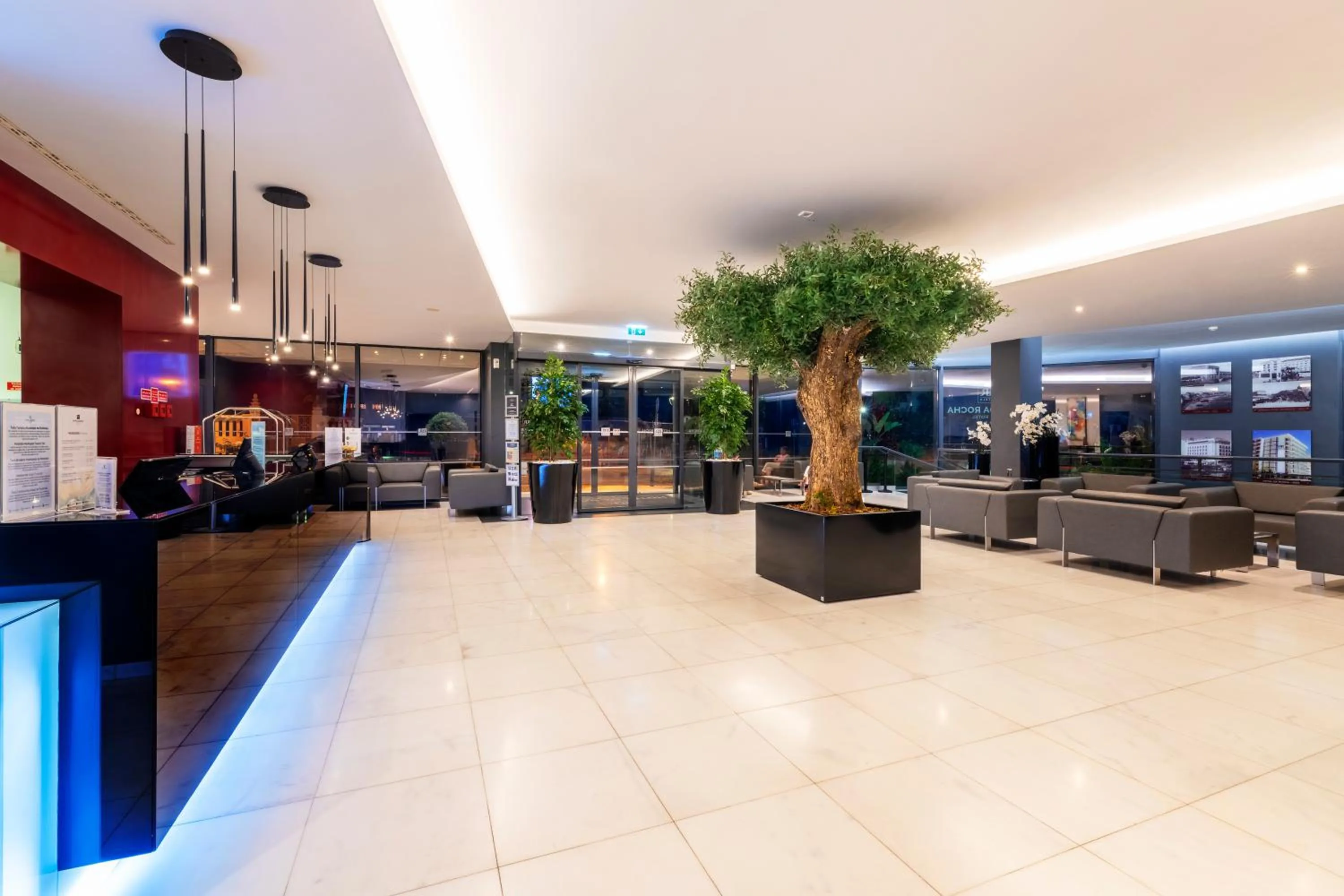 Lobby or reception in RR Hotel da Rocha