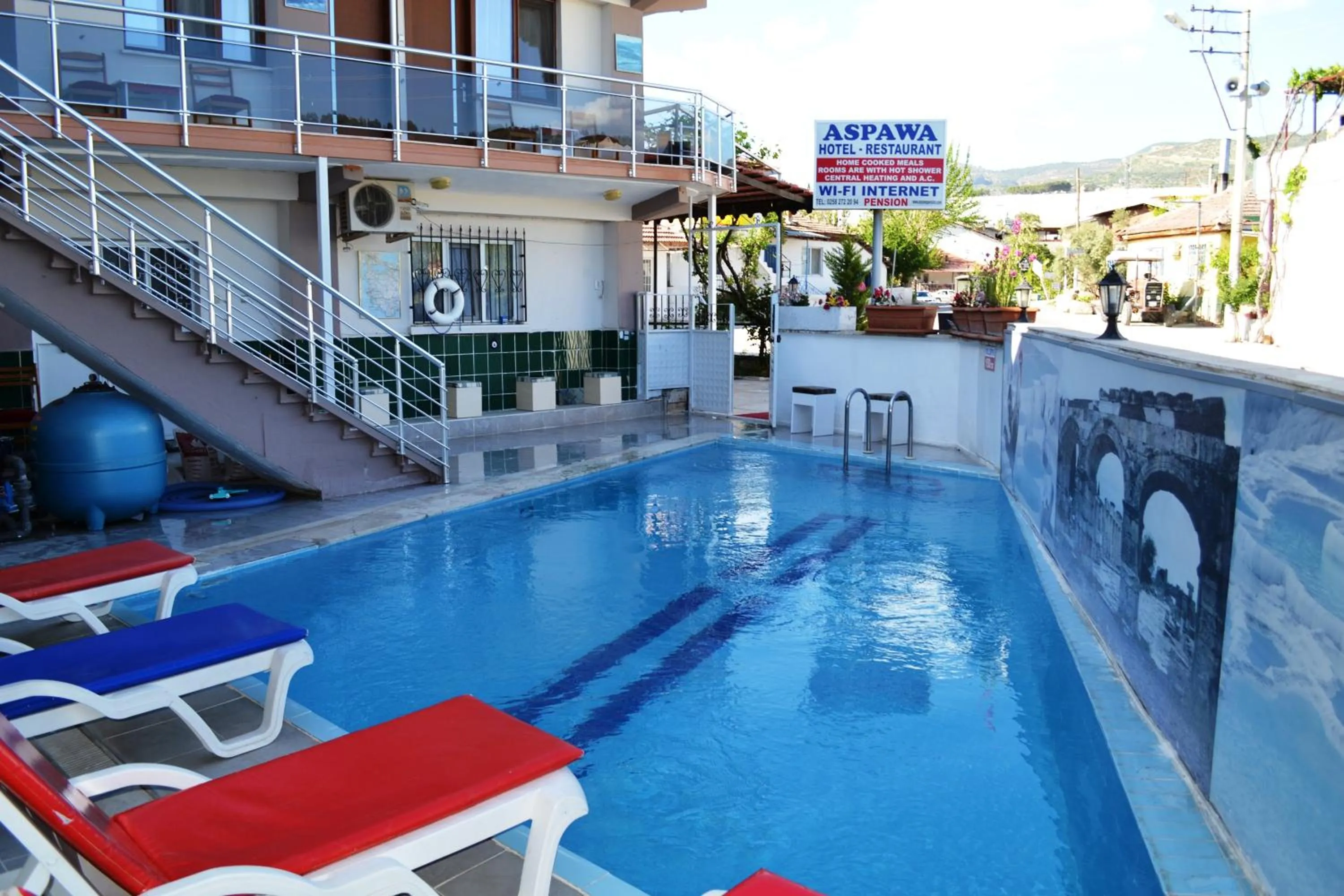 Swimming pool in Aspawa Hotel