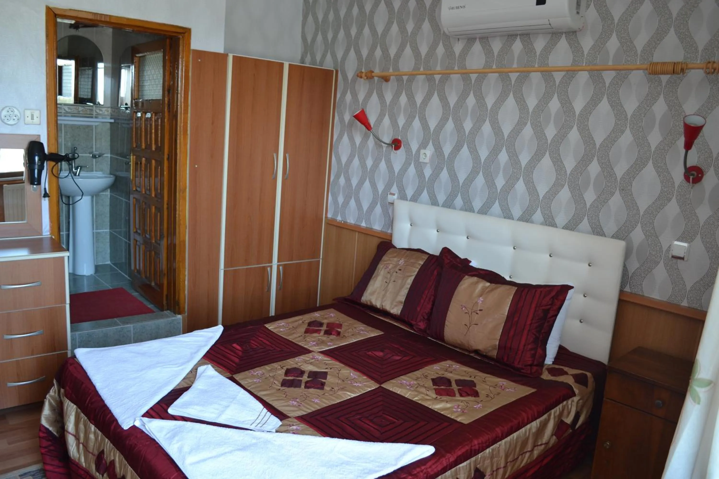 Bedroom, Bed in Aspawa Hotel