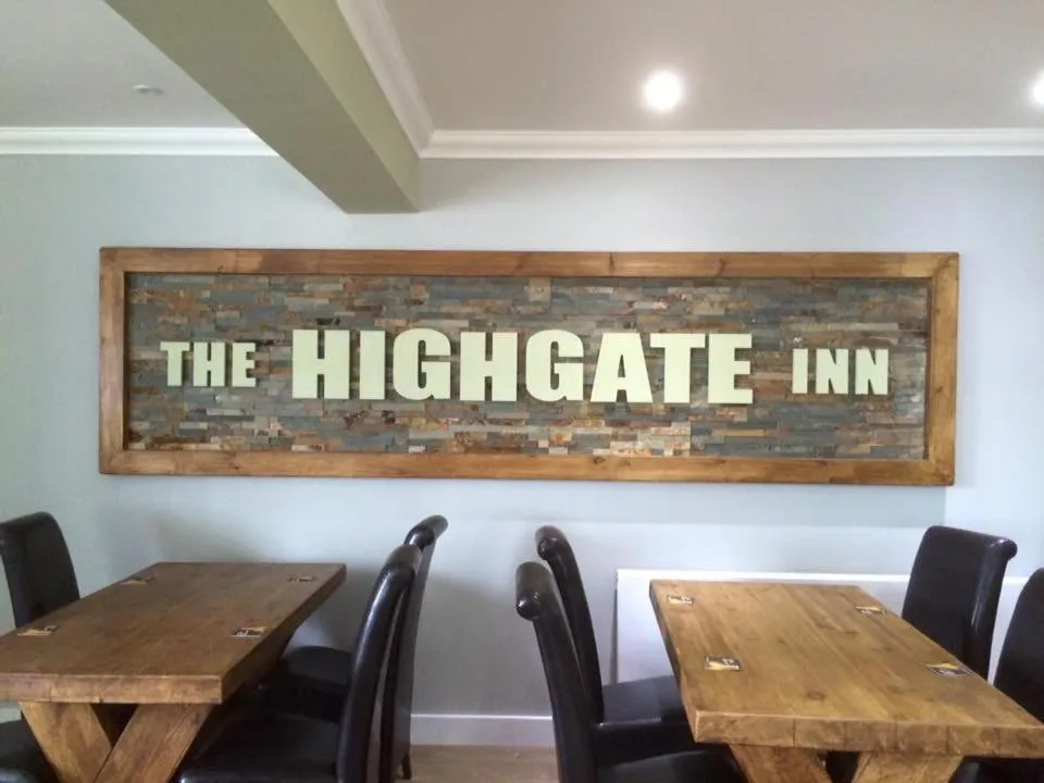 Meals in Highgate Inn Hotel