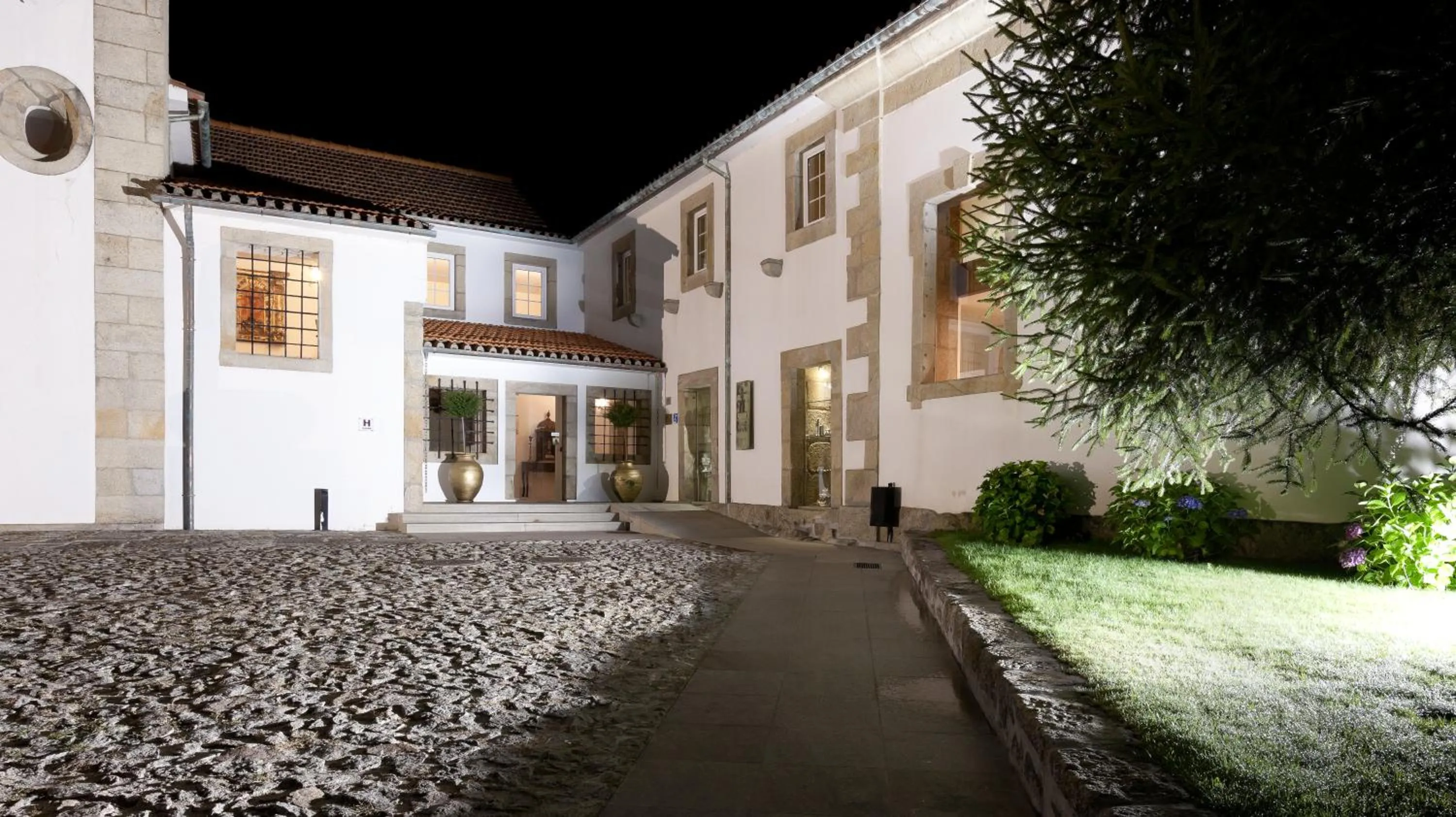 Property building in Forte de São Francisco Hotel Chaves