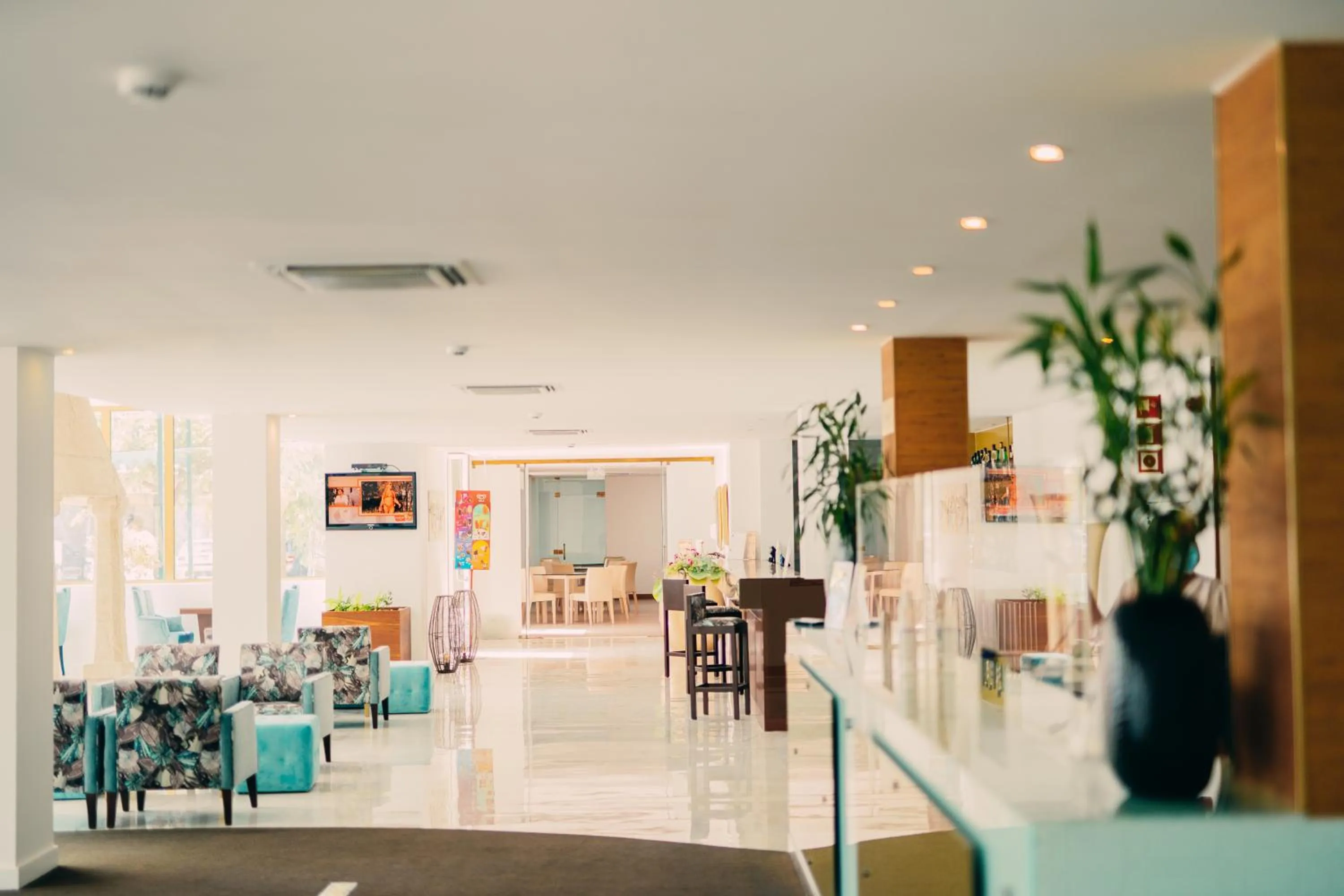 Communal lounge/ TV room in Forte de São Francisco Hotel Chaves