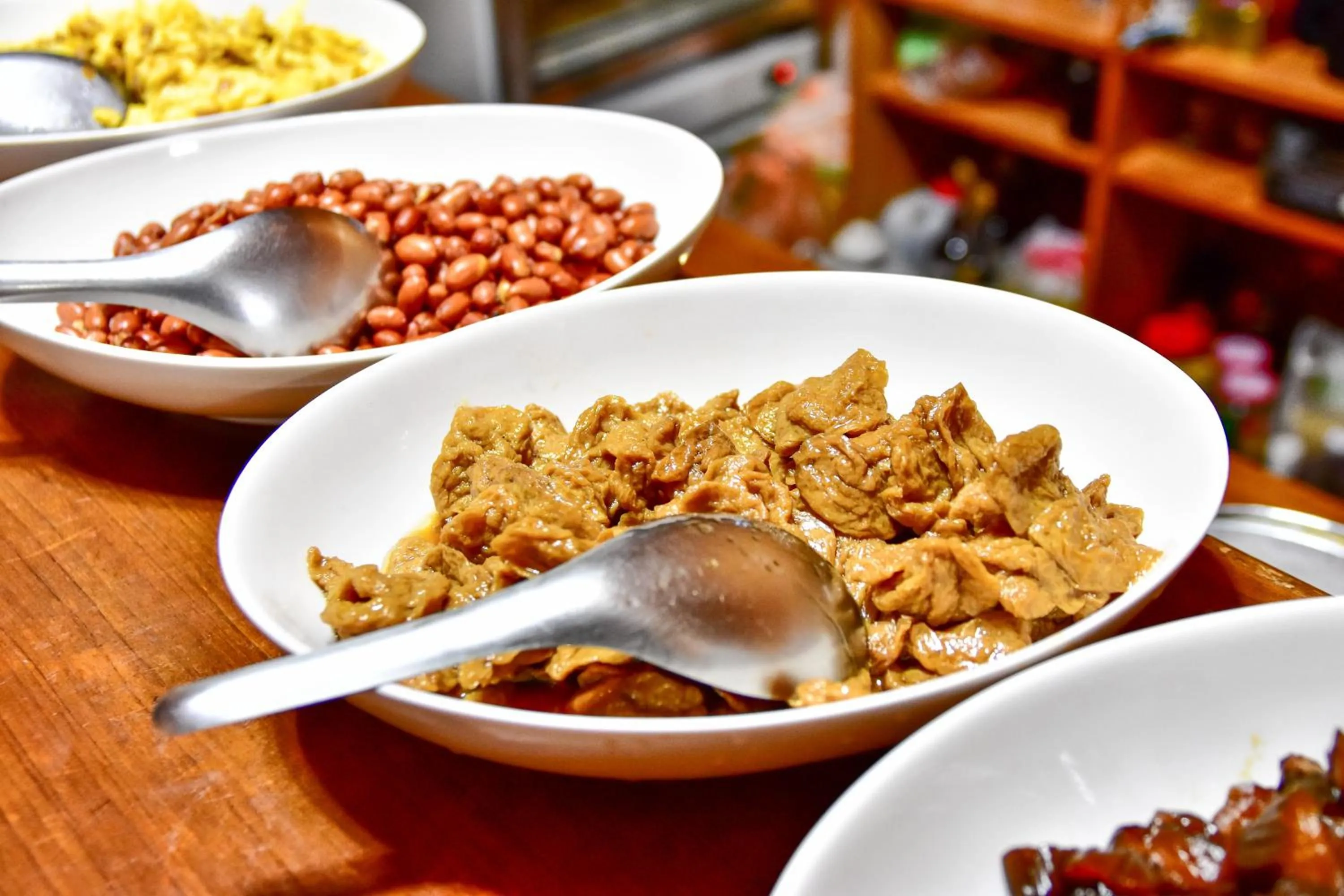 Breakfast in Beverly B&B